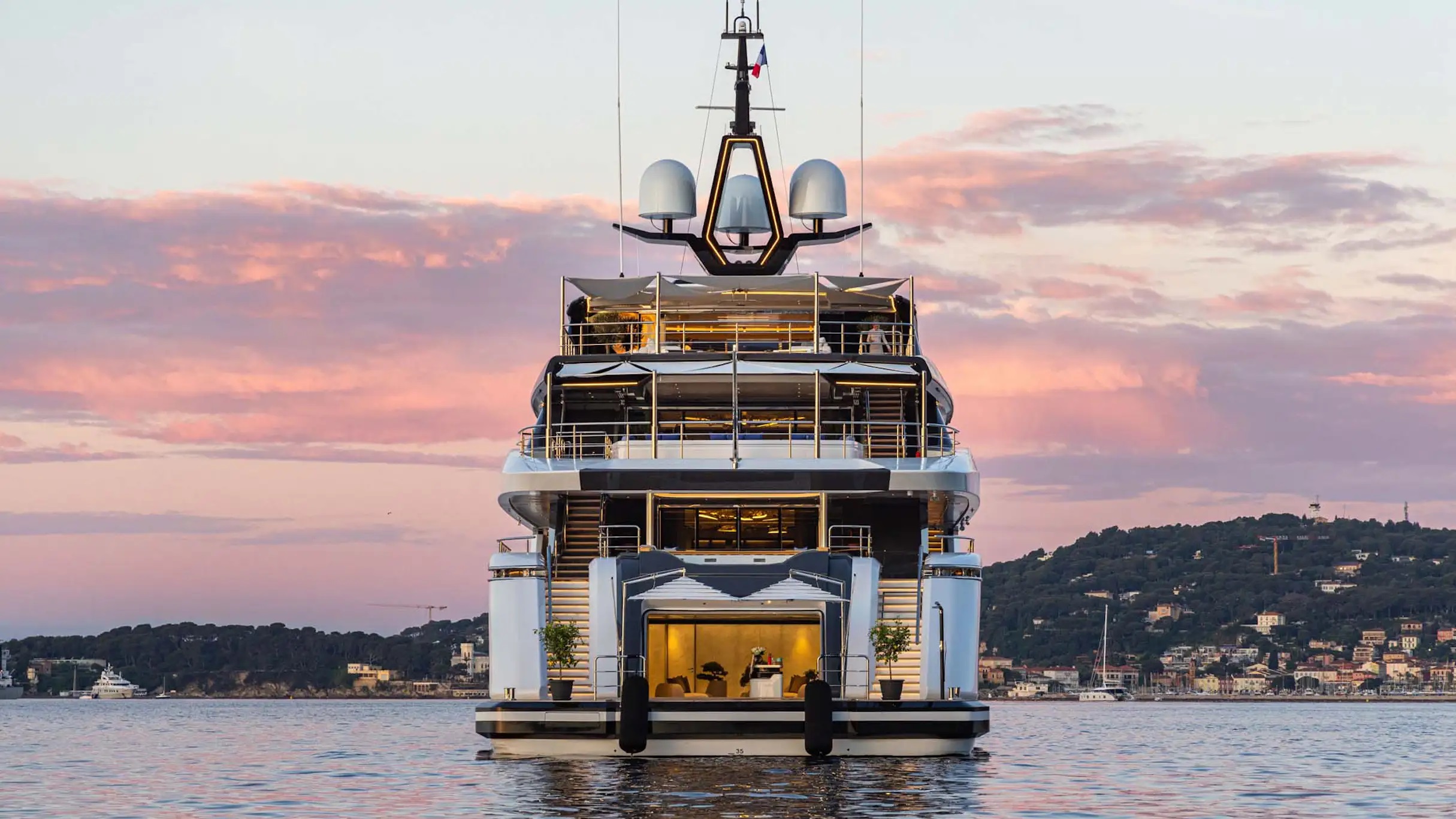 201 Bow at night.jpg