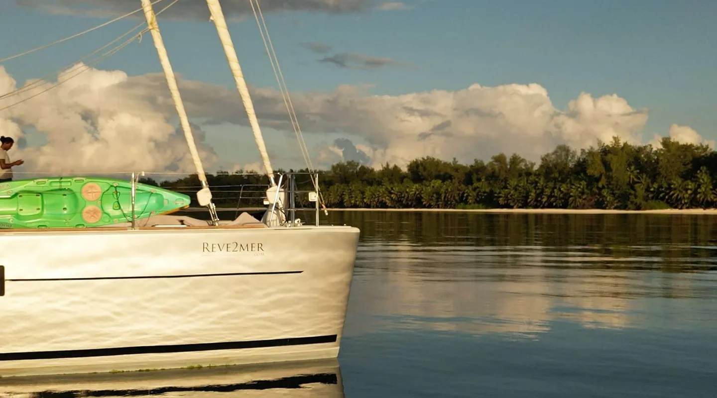 201 Catamaran REVE2MER.jpg