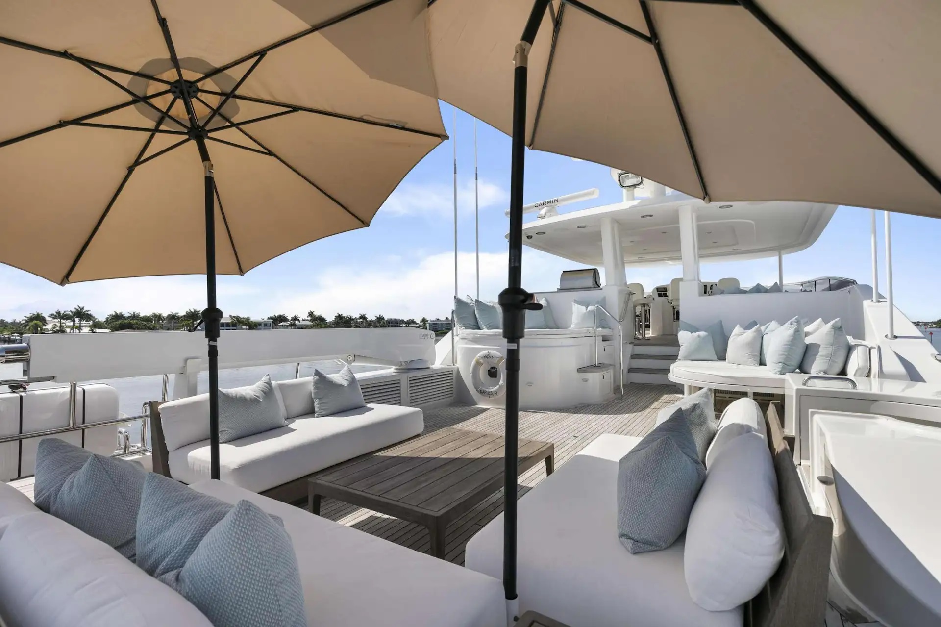201 Sun deck on board luxury yacht EDEN.jpg