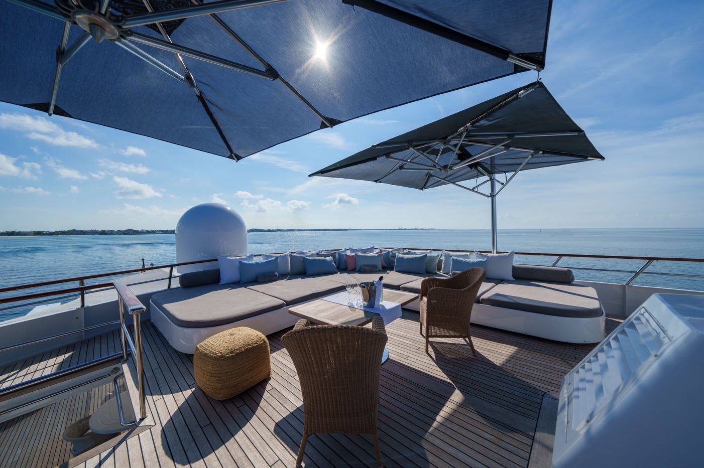 201 Sun deck seating.jpg