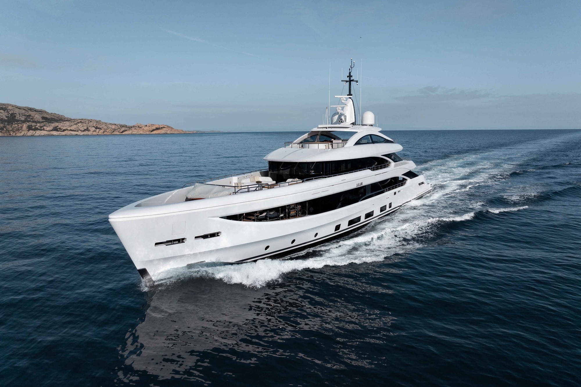 201 Superyacht running.jpg