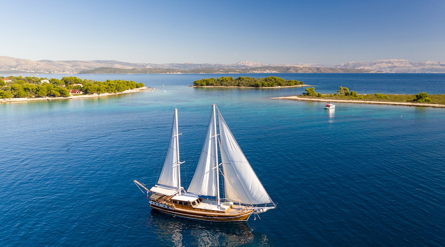 202 ANDI STAR Sailing.jpg