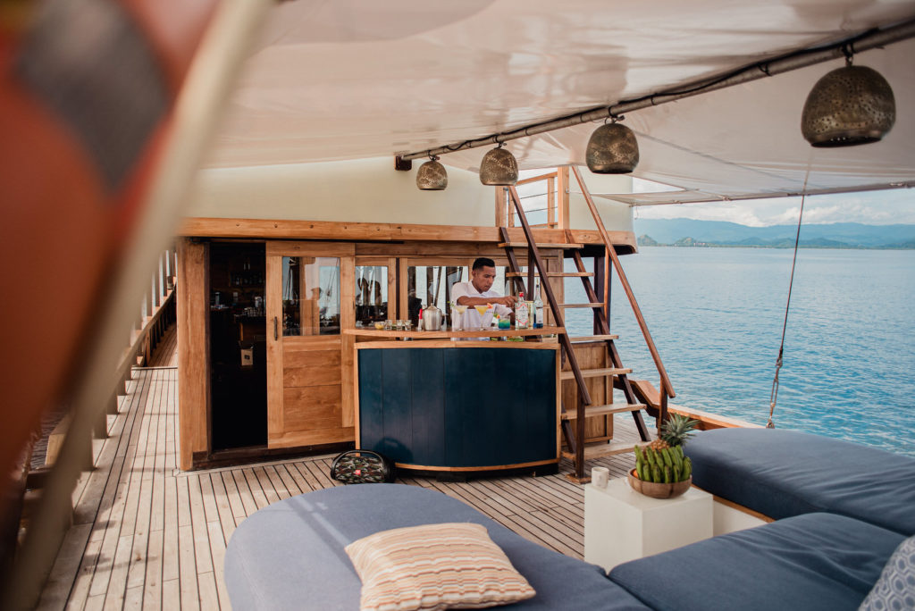202 Deck bar.jpg