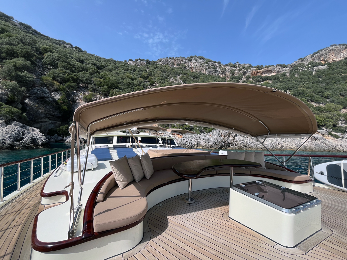 202 Forward seating area.jpg
