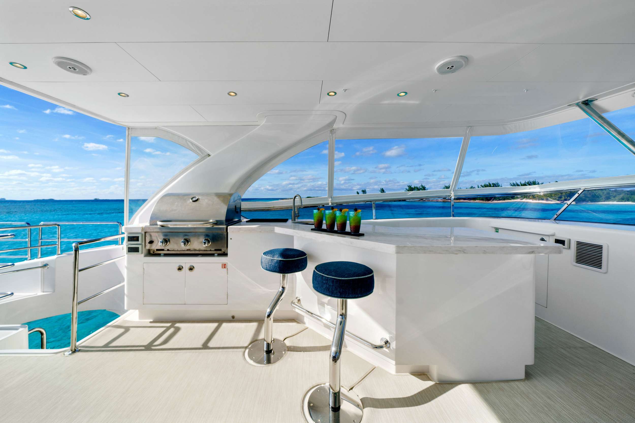 202 Motor Catamaran INDIGO Fly Bridge.jpg