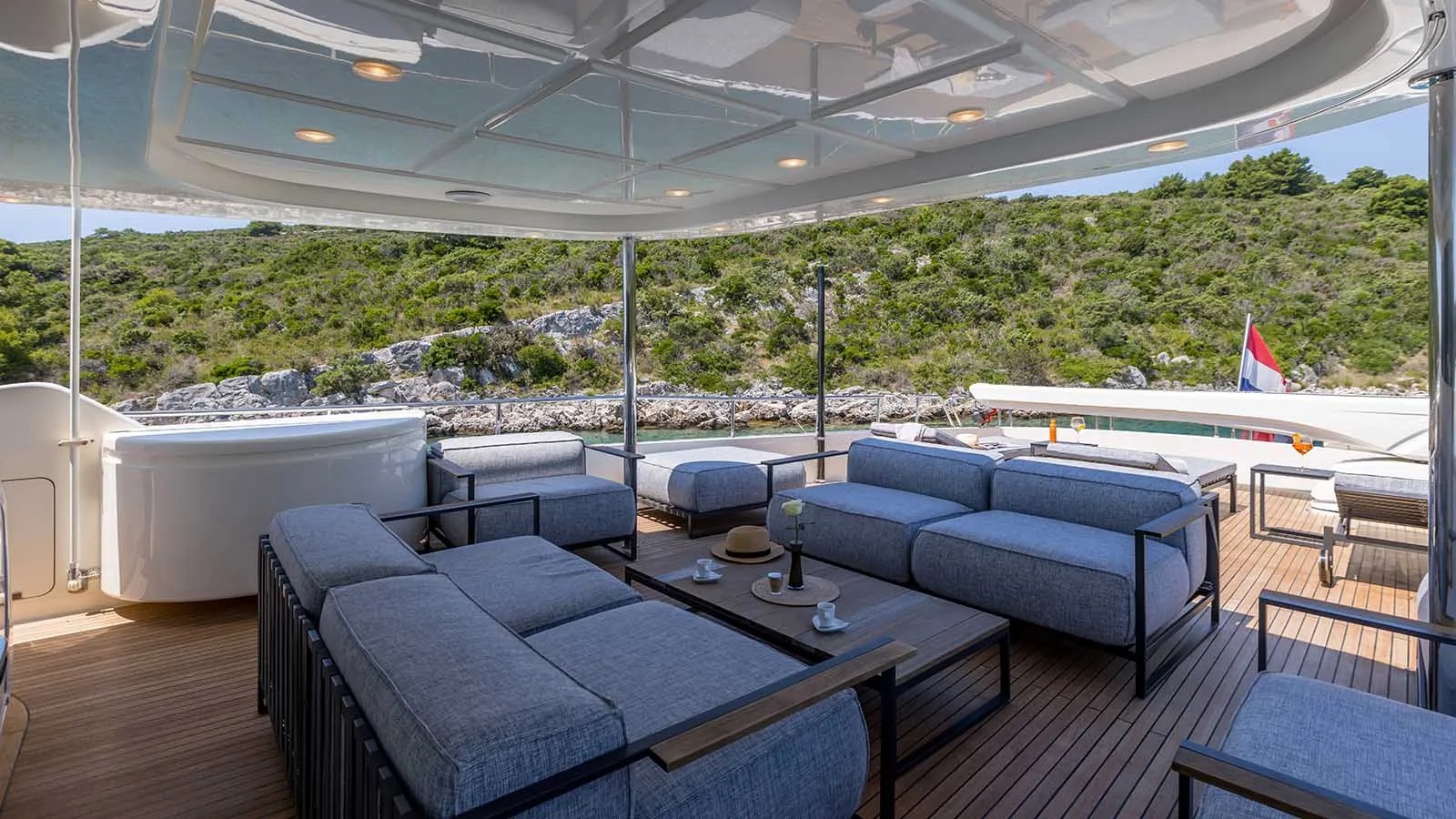 202 Upper deck lounge.jpg