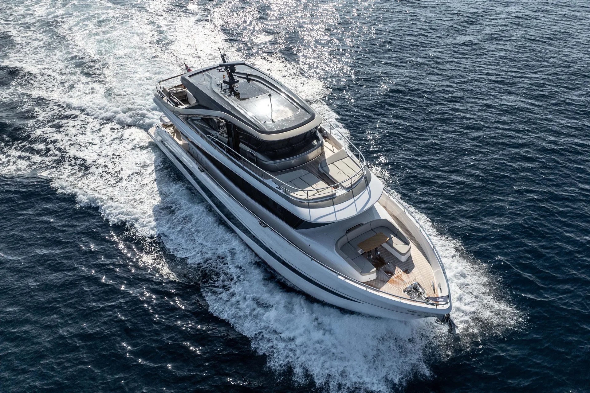 203 Aerial view of foredecks.jpg