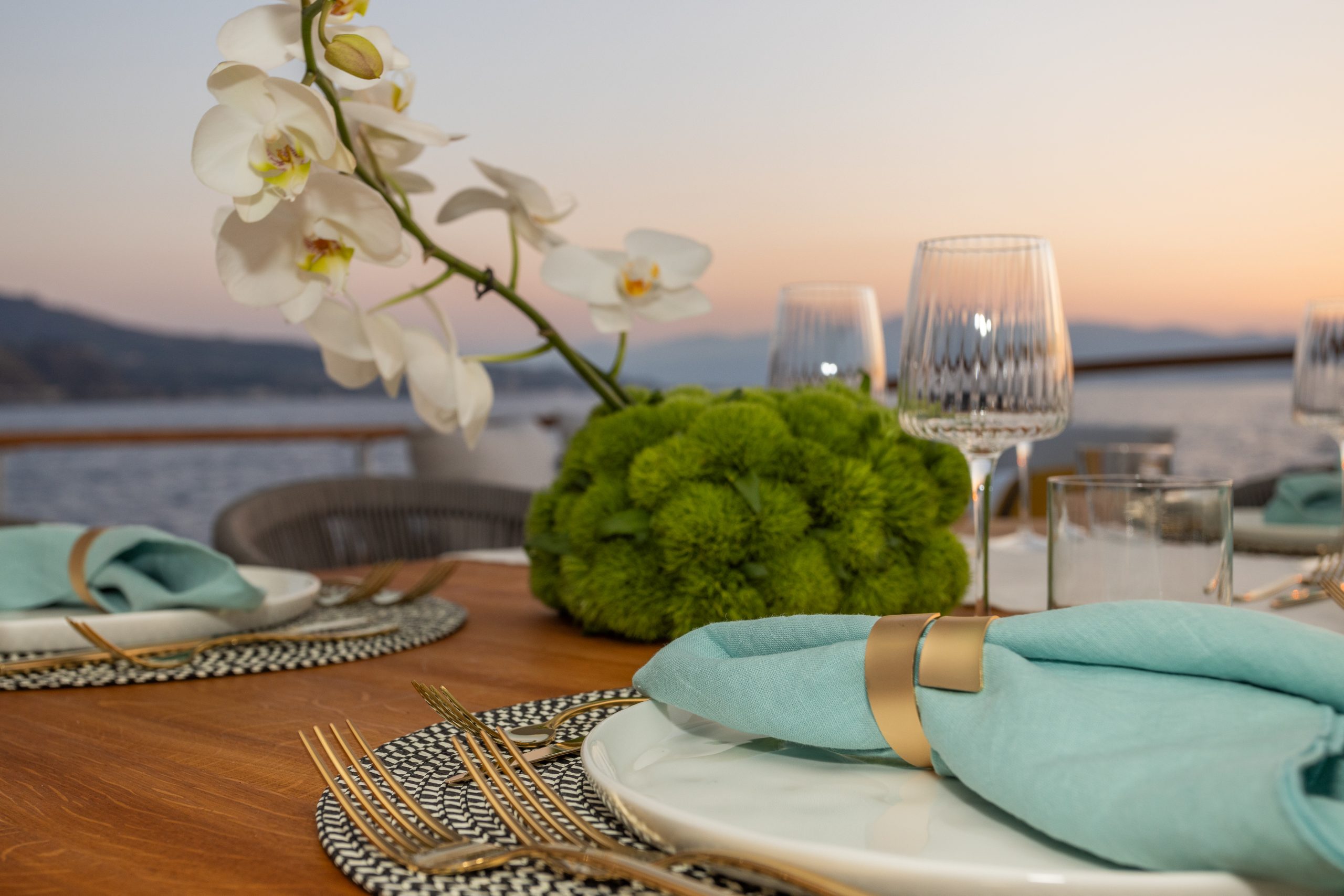 203 Dining details.jpg