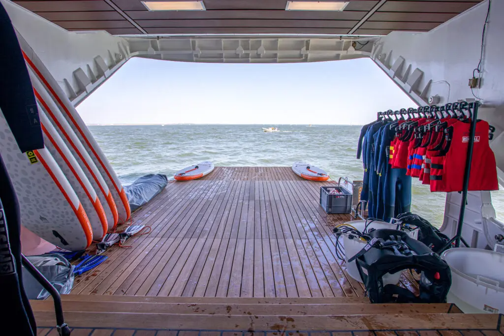 203 Swim platform.png
