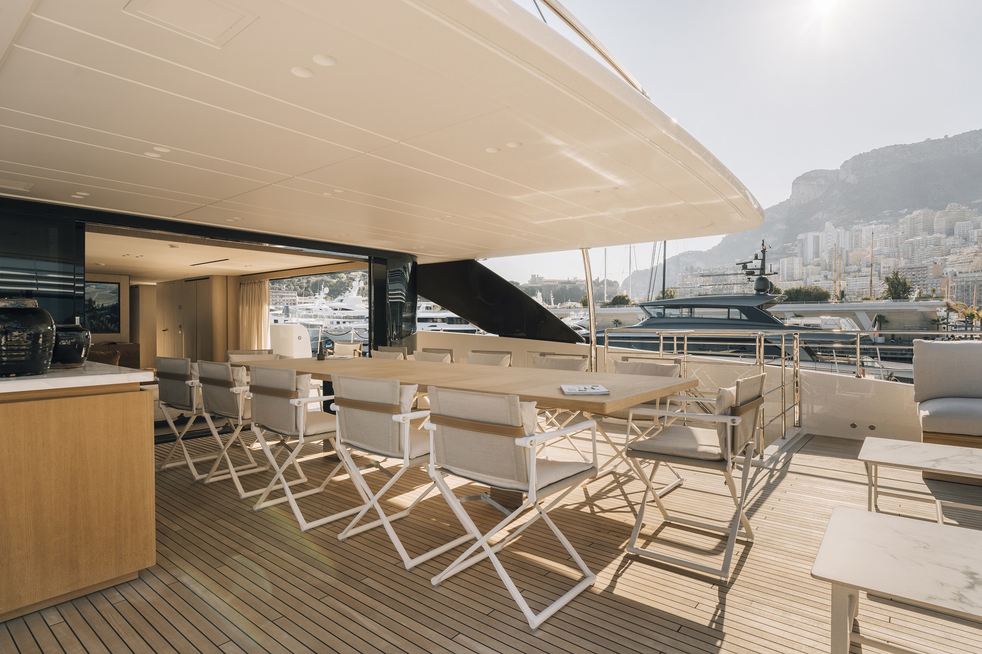 203 Upper deck al fresco dining.jpg