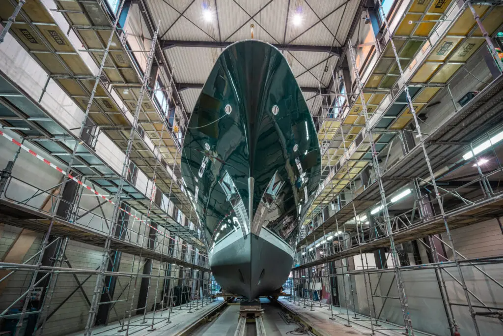204 EMERALD bow view featuring Orion green hull.png