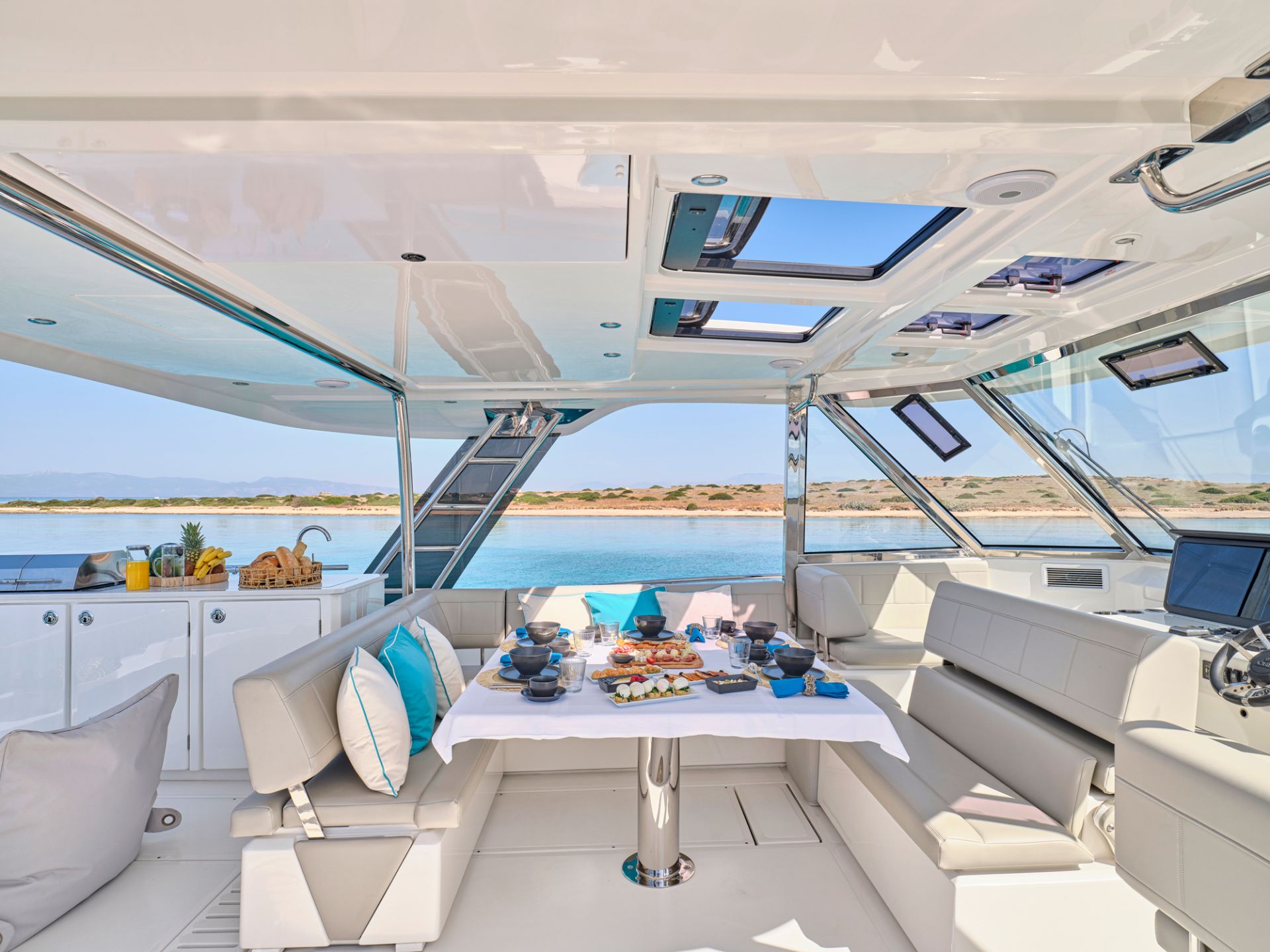 204 Sundeck.jpg