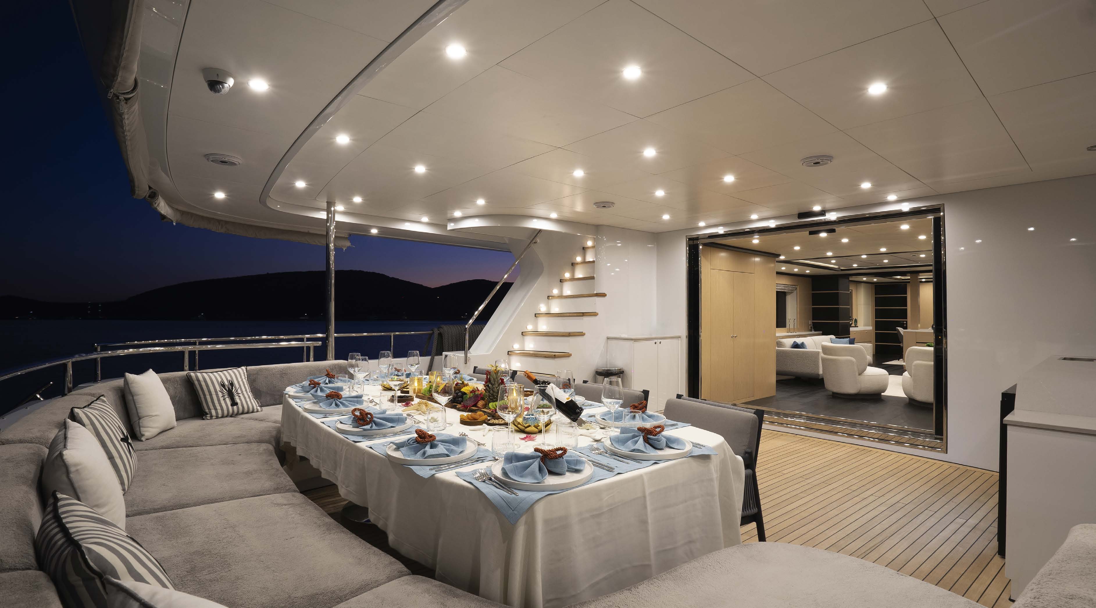 205 Main deck aft dining at night.jpg