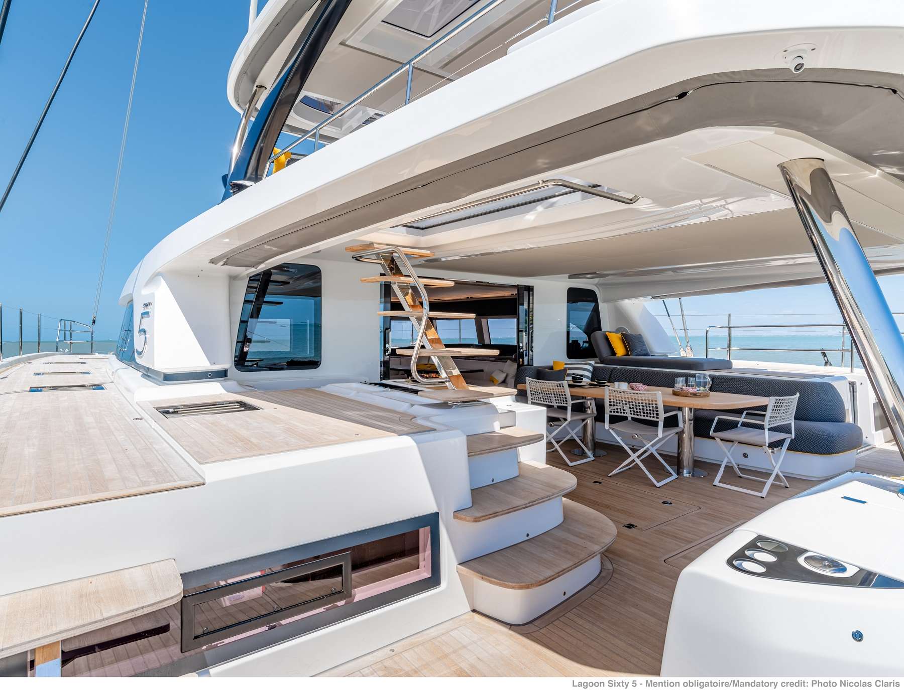 205 Sailing Catamaran AURA Cockpit .jpg
