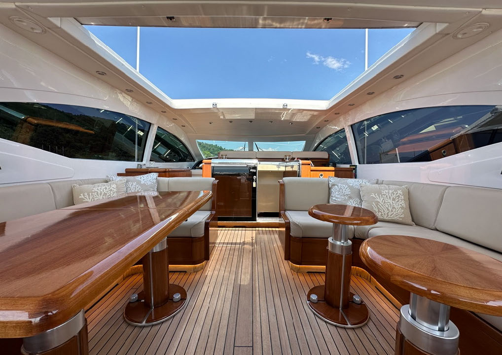 206 Main deck seating with open roof.jpg
