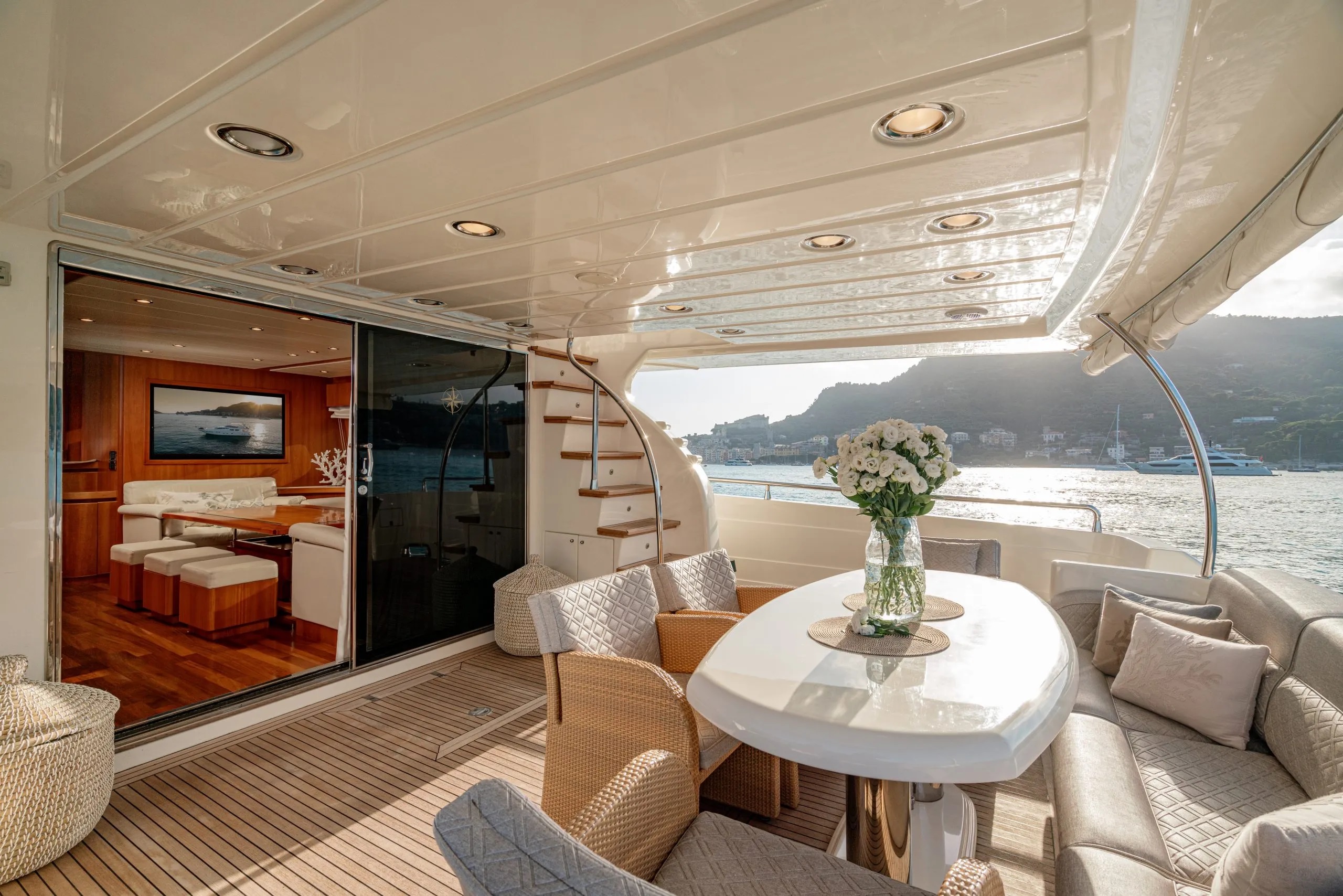207 Main deck aft with view into the main salon.jpg