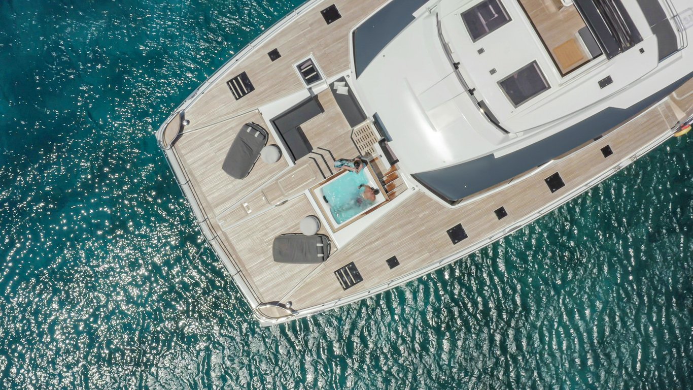 208 Bow.jpg