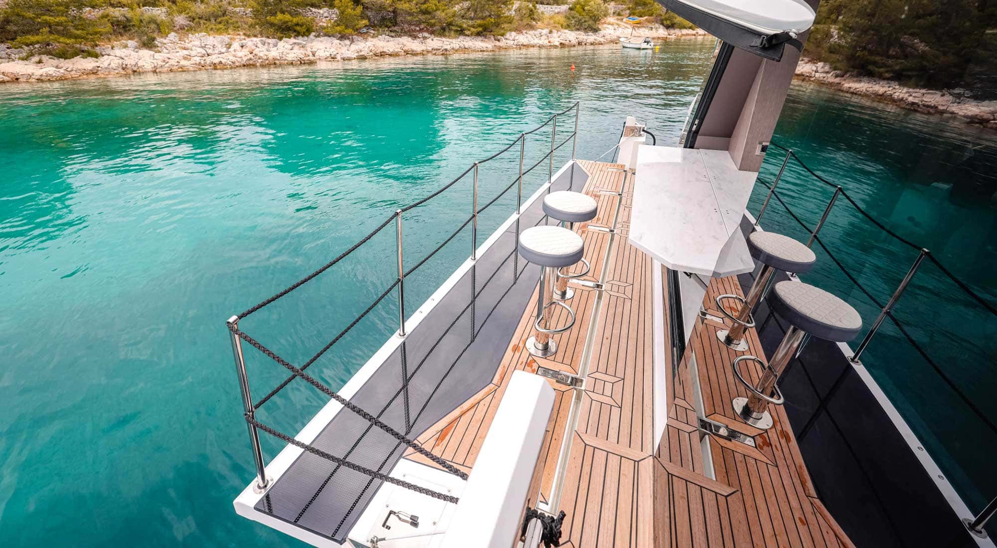 209 Fold out terrace port.jpg