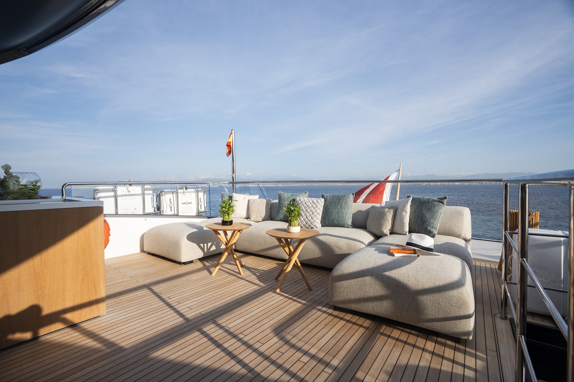 209 Seating on Bridge deck.jpg