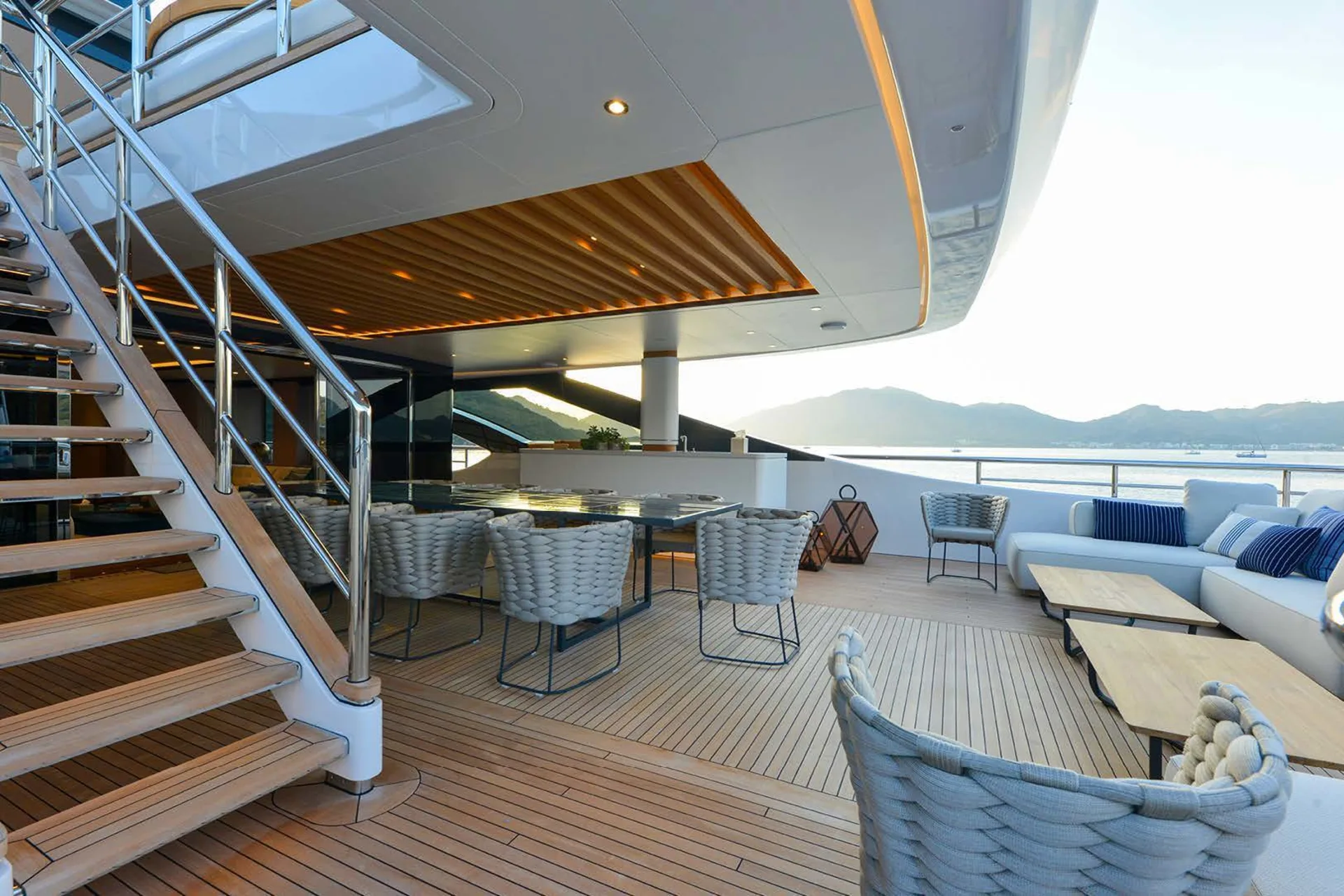 210 Upper deck dining and lounge seating.png