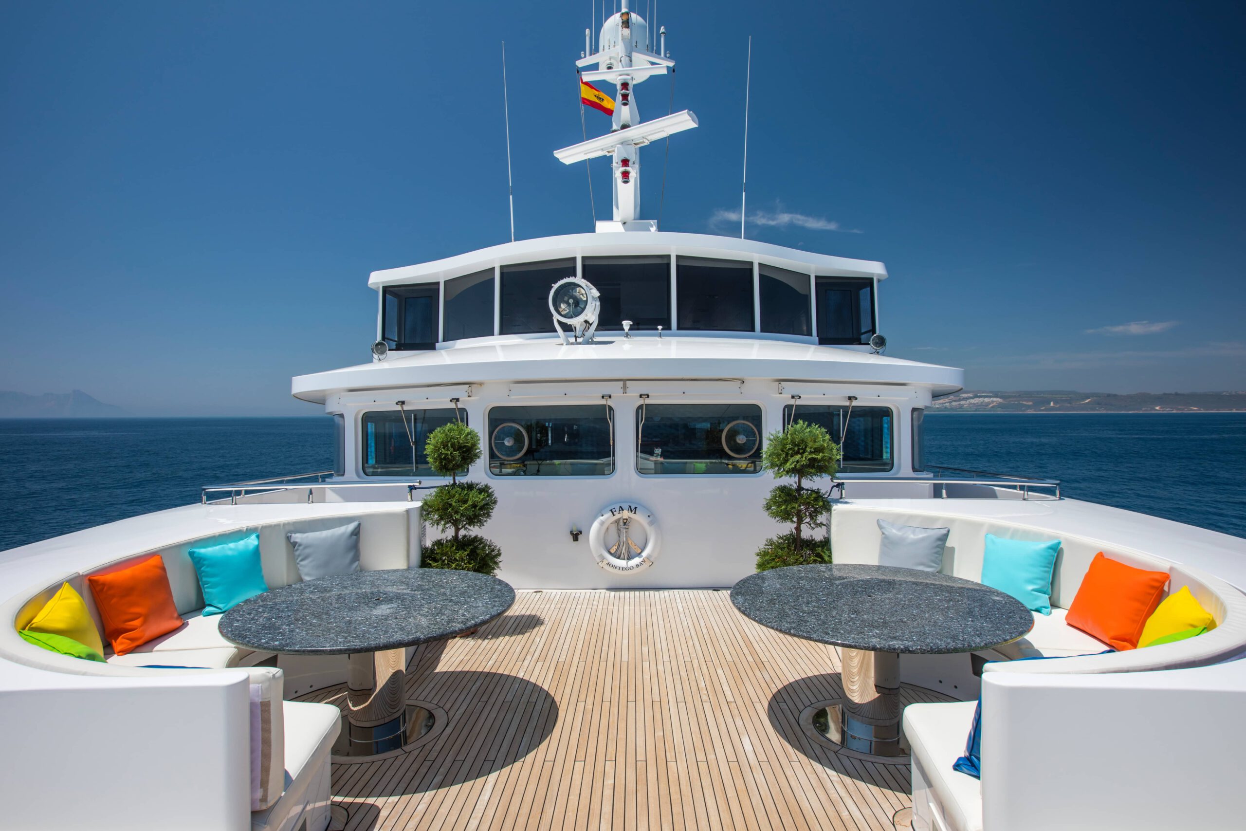 212 Foredeck.jpg