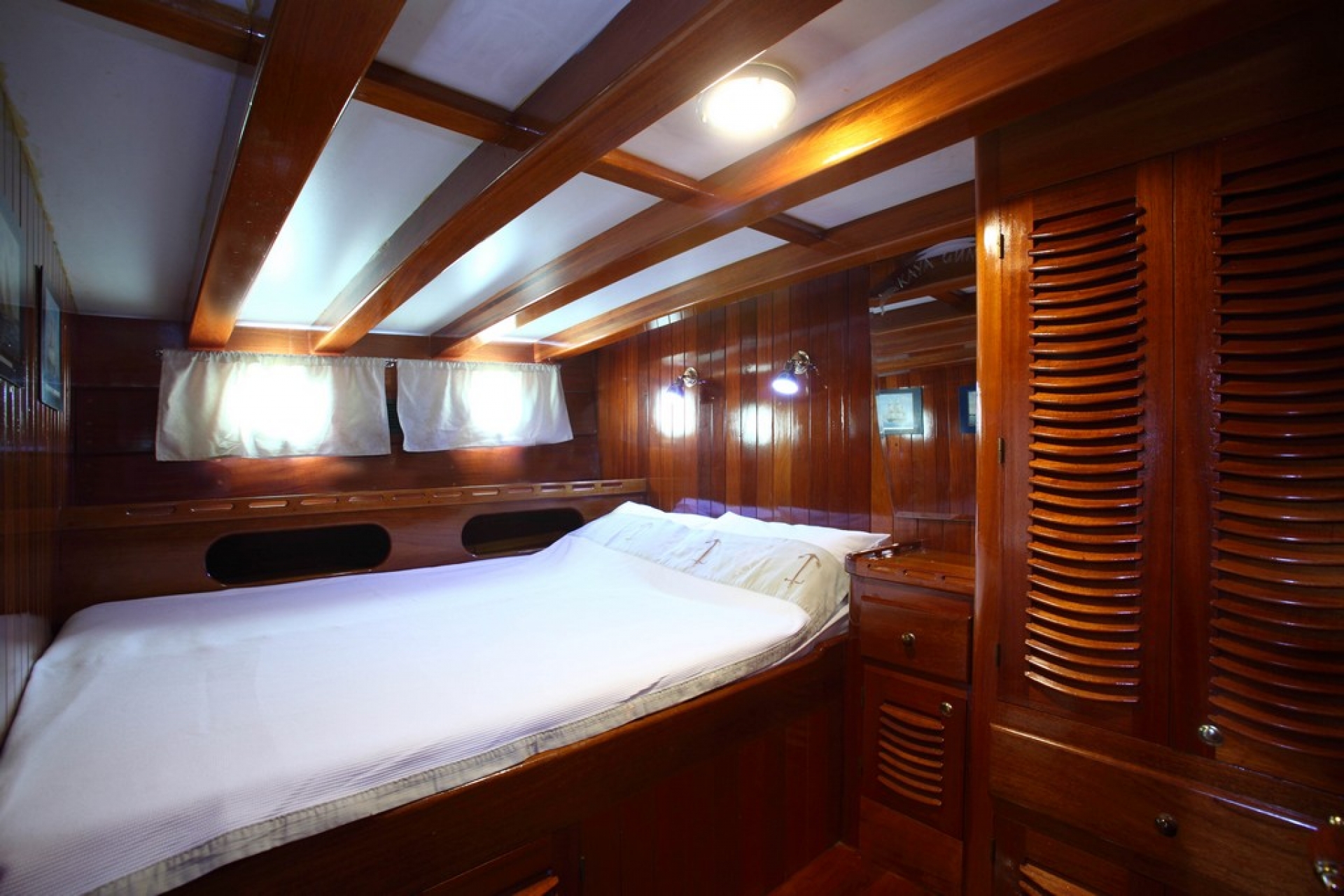 3.1 Atmospheric cabins.jpg