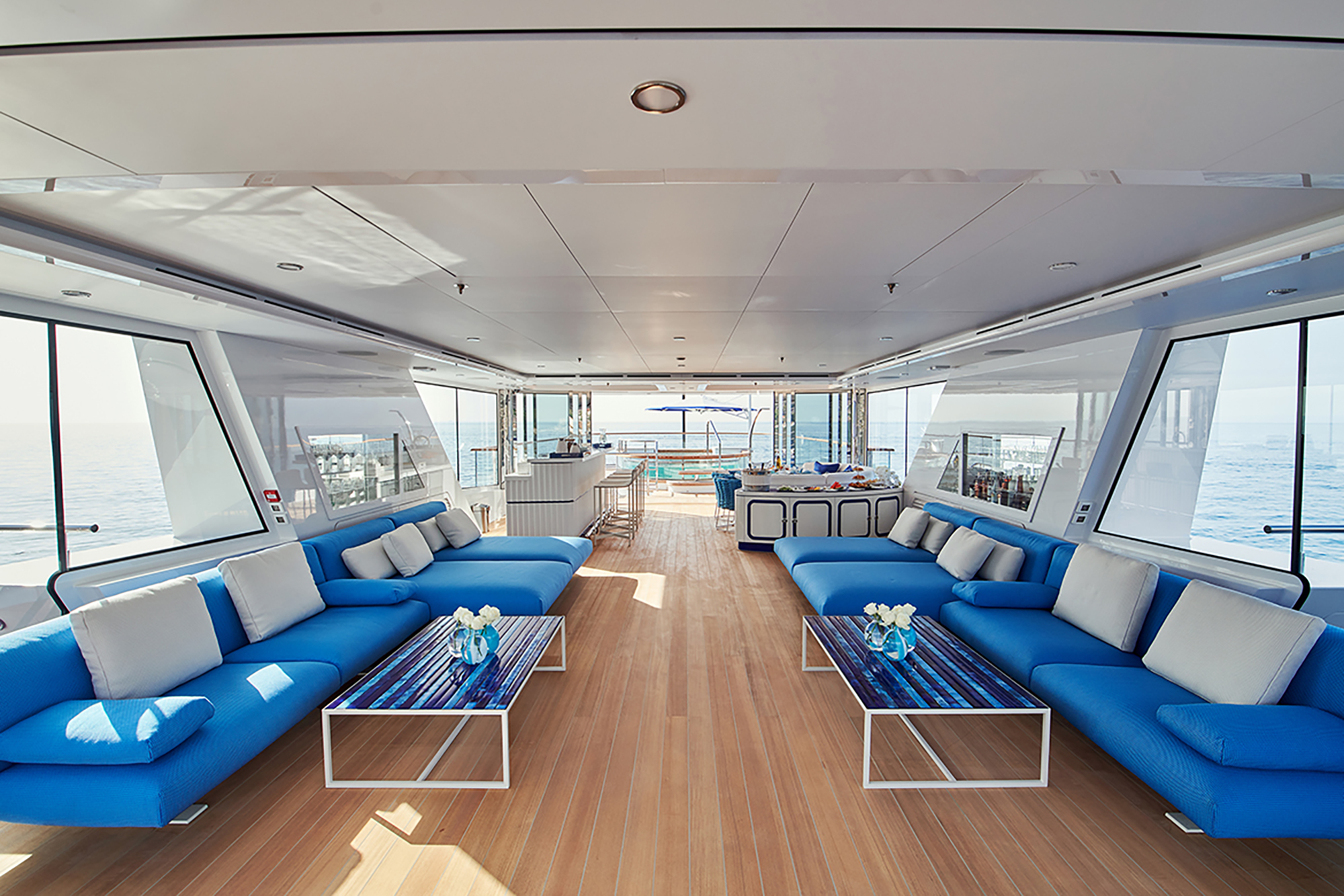 3.1 Impressive sociable sky lounge.jpg
