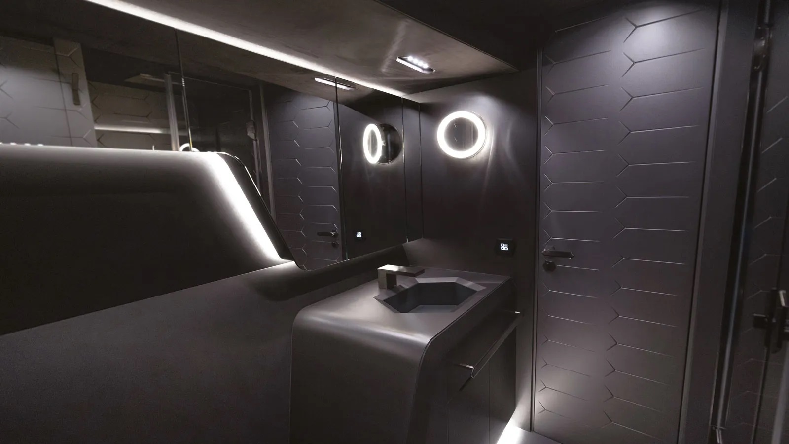 3.3 Bathroom.jpg