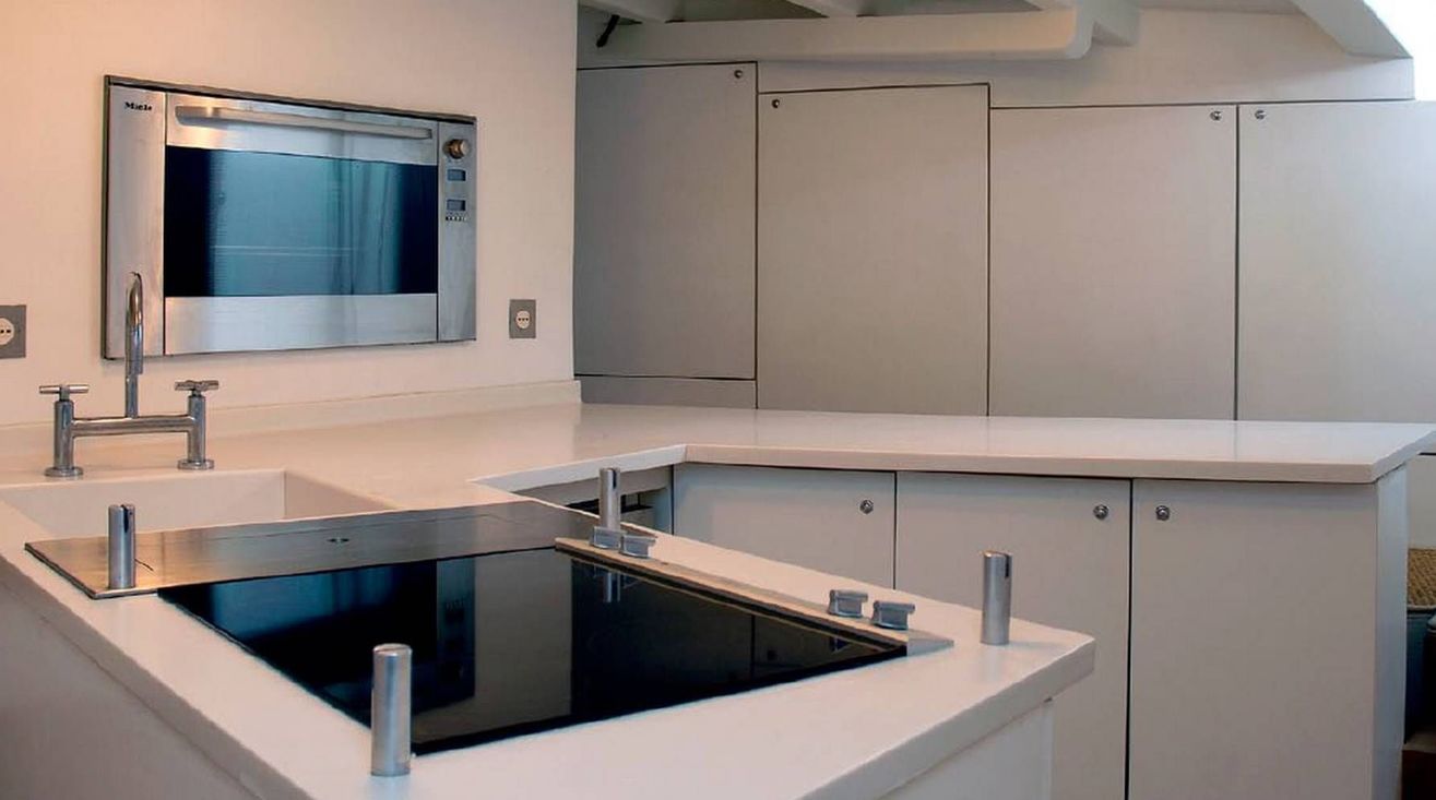 3.3 Galley.jpg