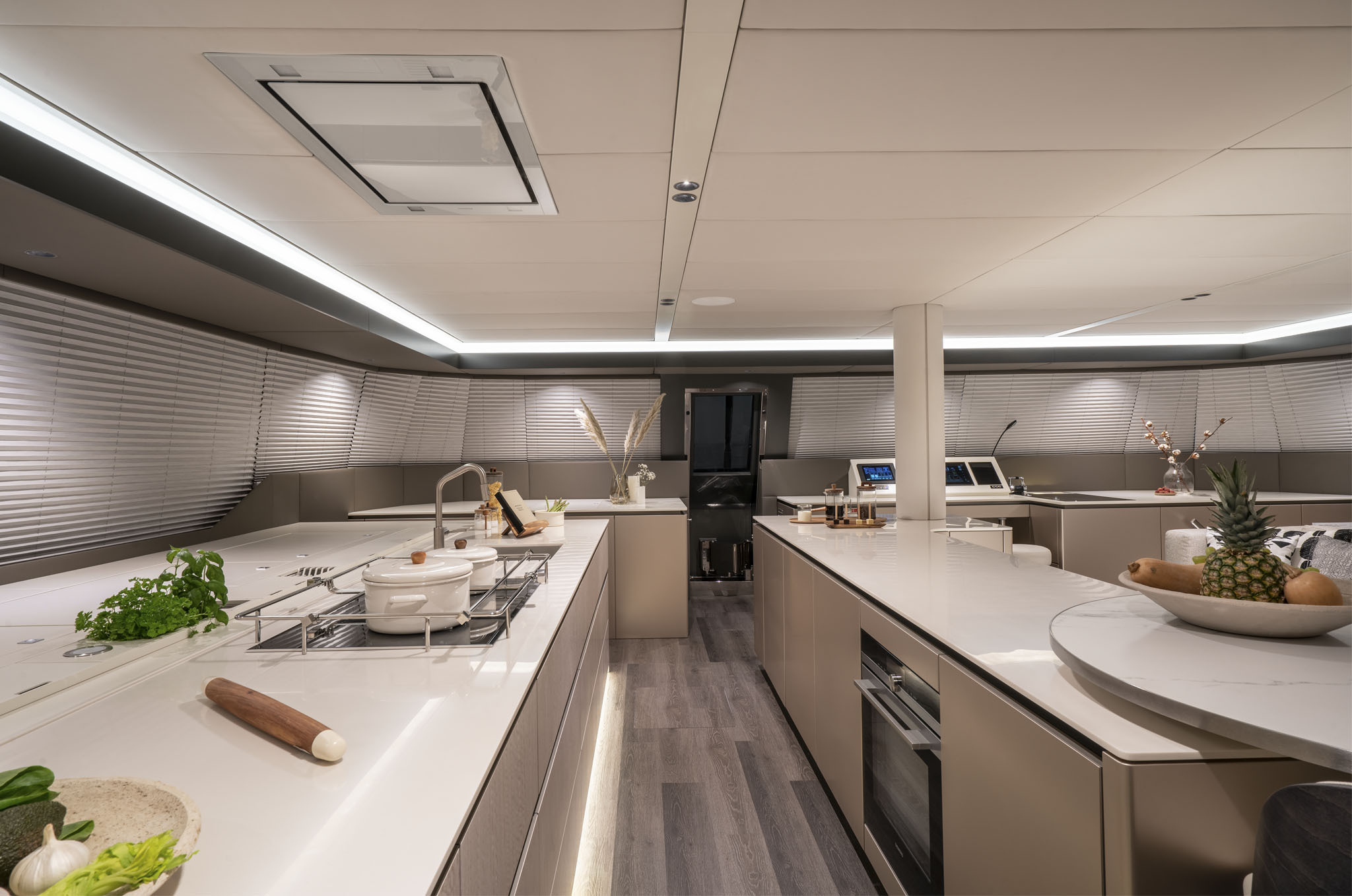 3.3 Main saloon galley.jpg