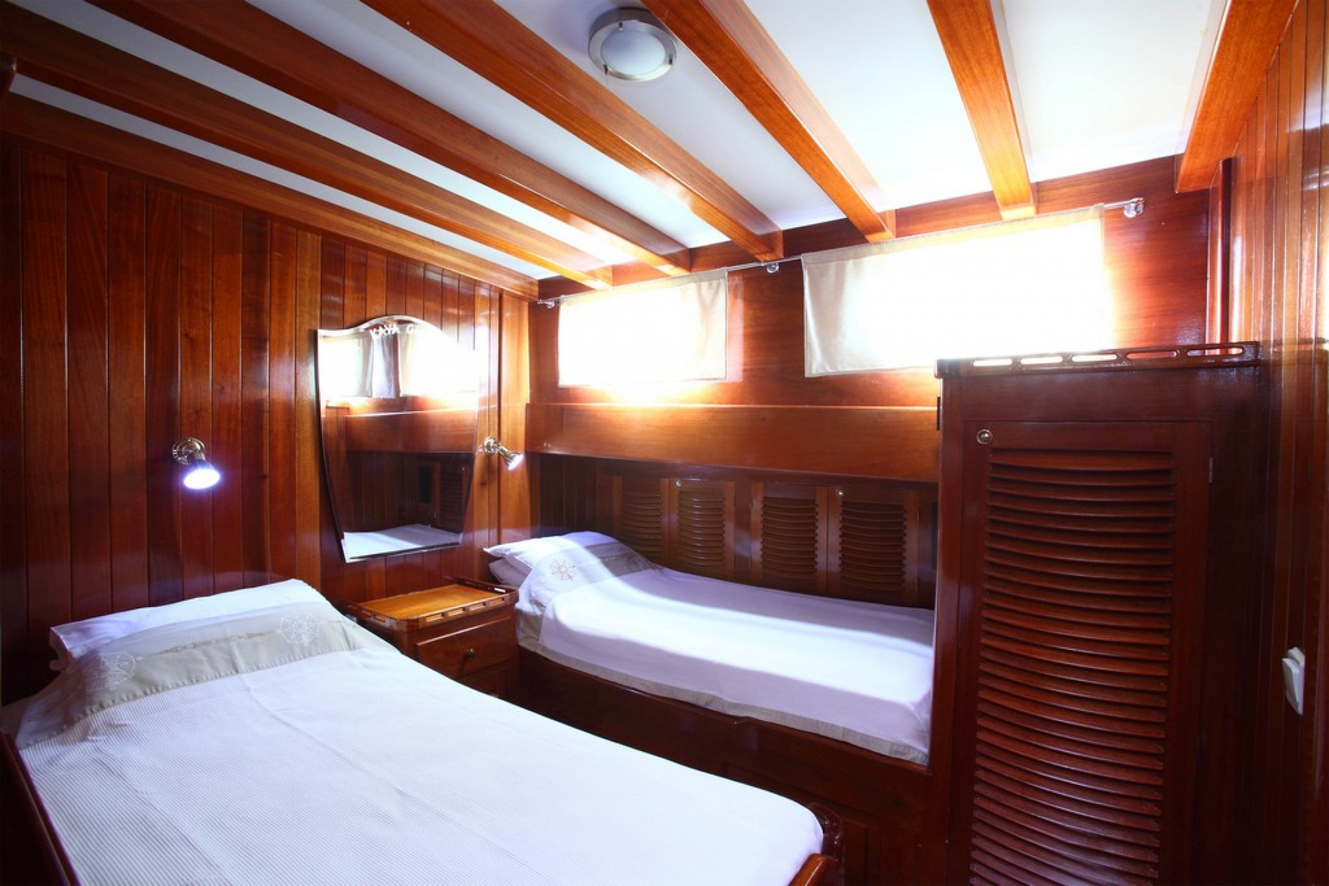 3.4 Twin cabin.jpg