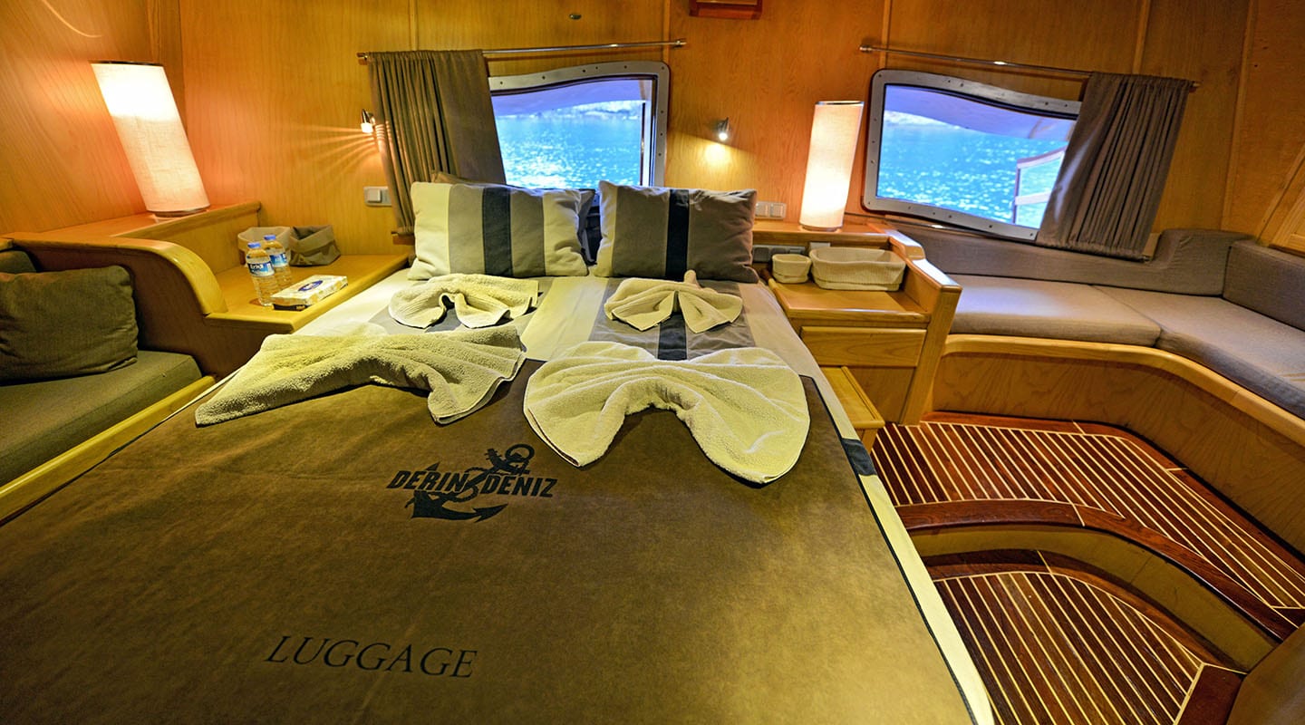 3.5 Quality fitted master cabin.jpg