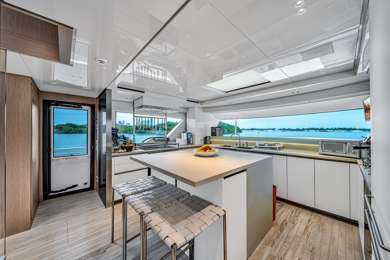 302 Family style galley.jpg