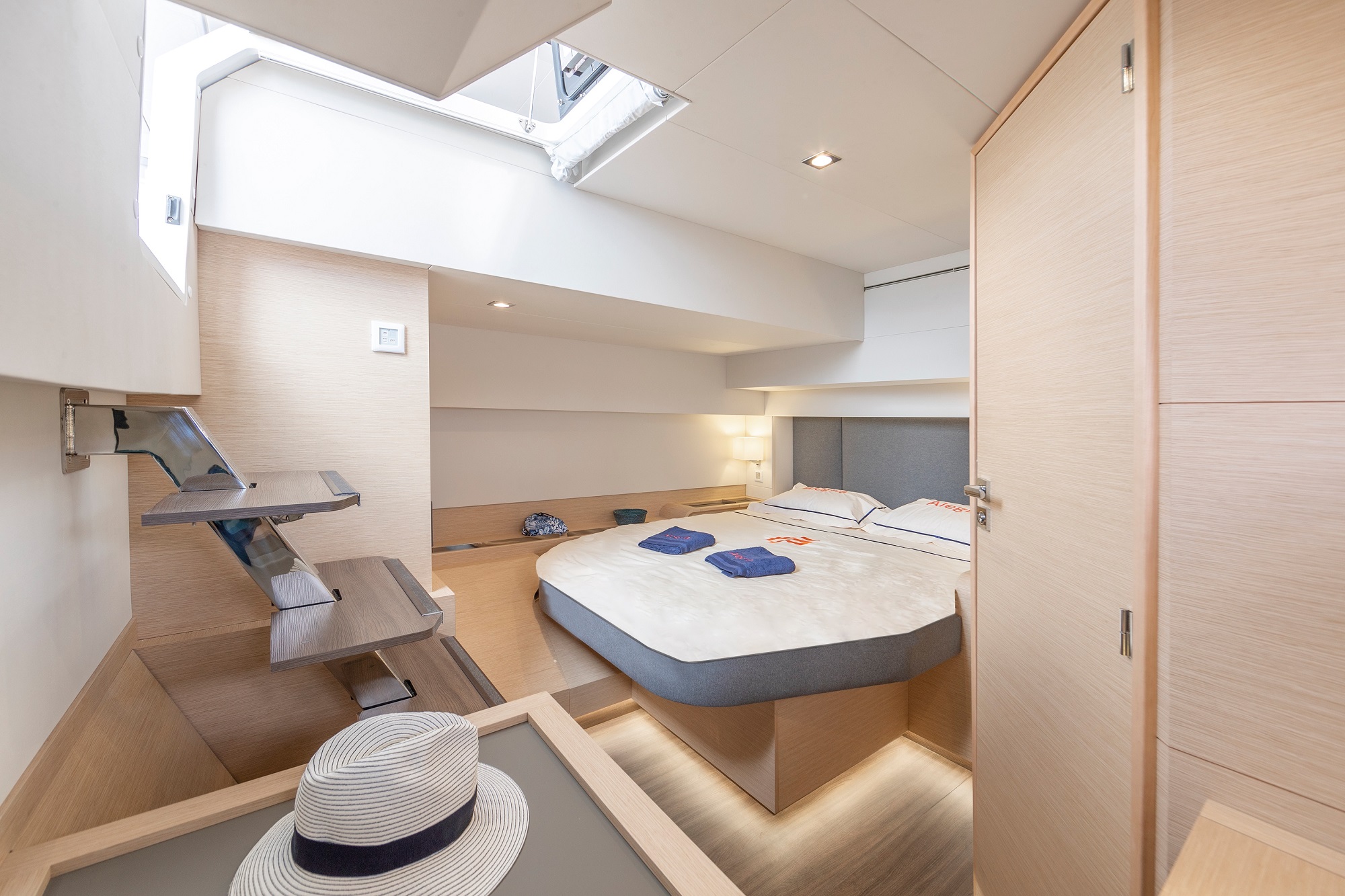 302 Guest cabin.jpg
