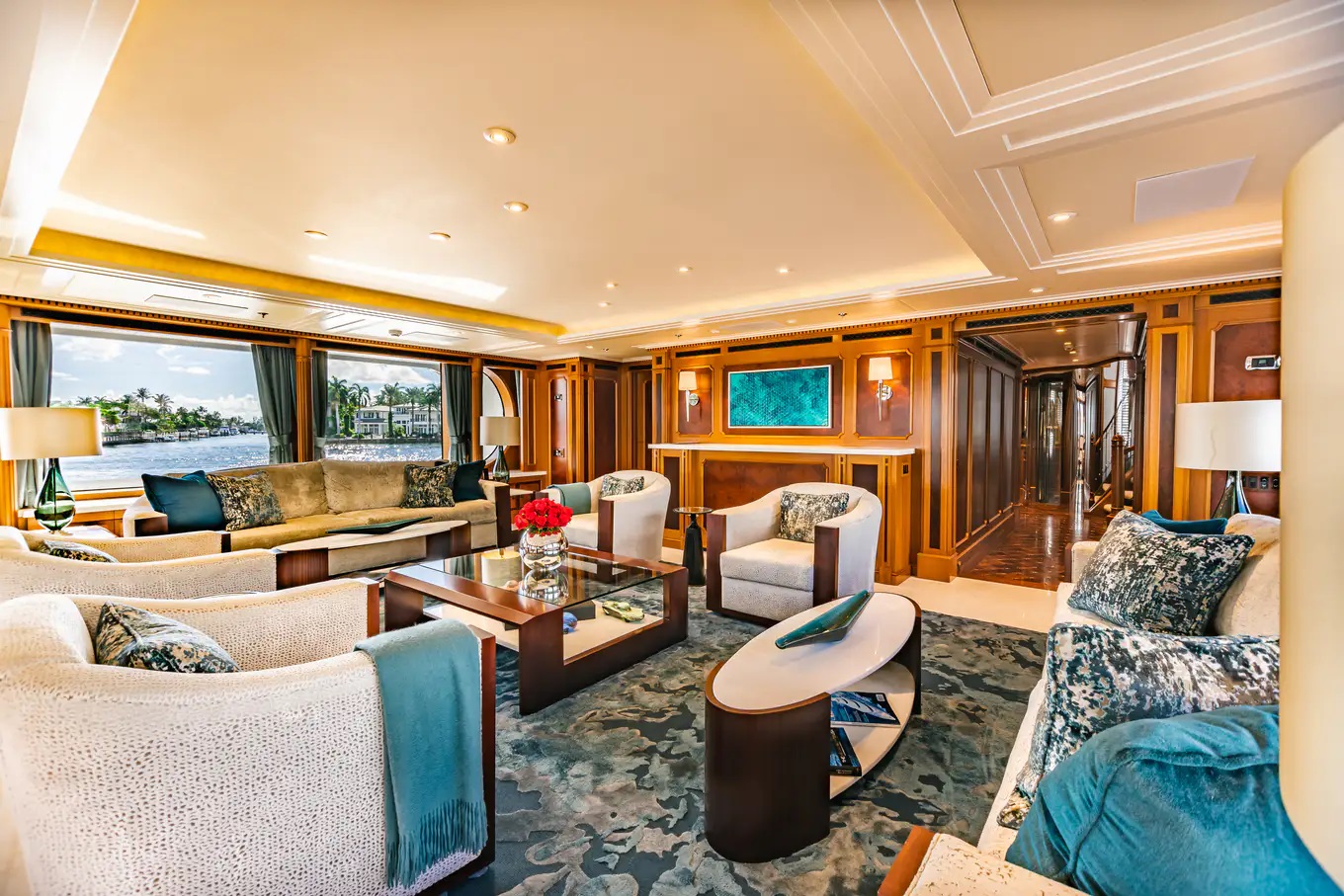 302 Main deck salon alternative view.jpg