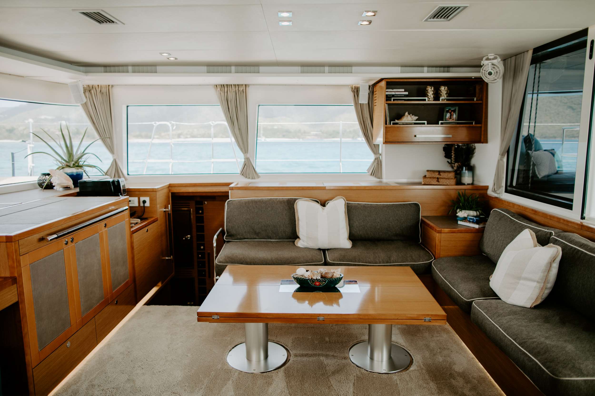 302 Sailing Catamaran EBB & FLOW Main Salon.jpg