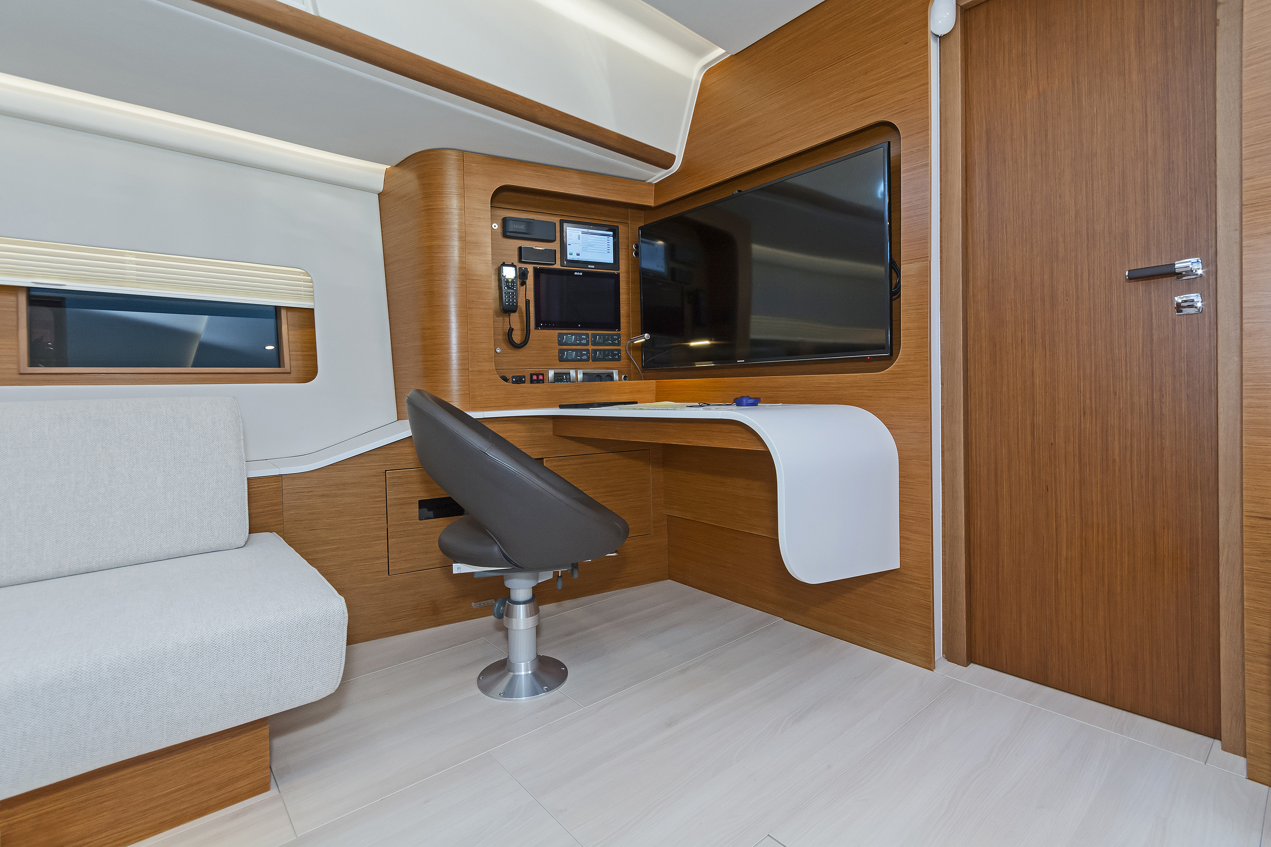 303 Office space.jpg