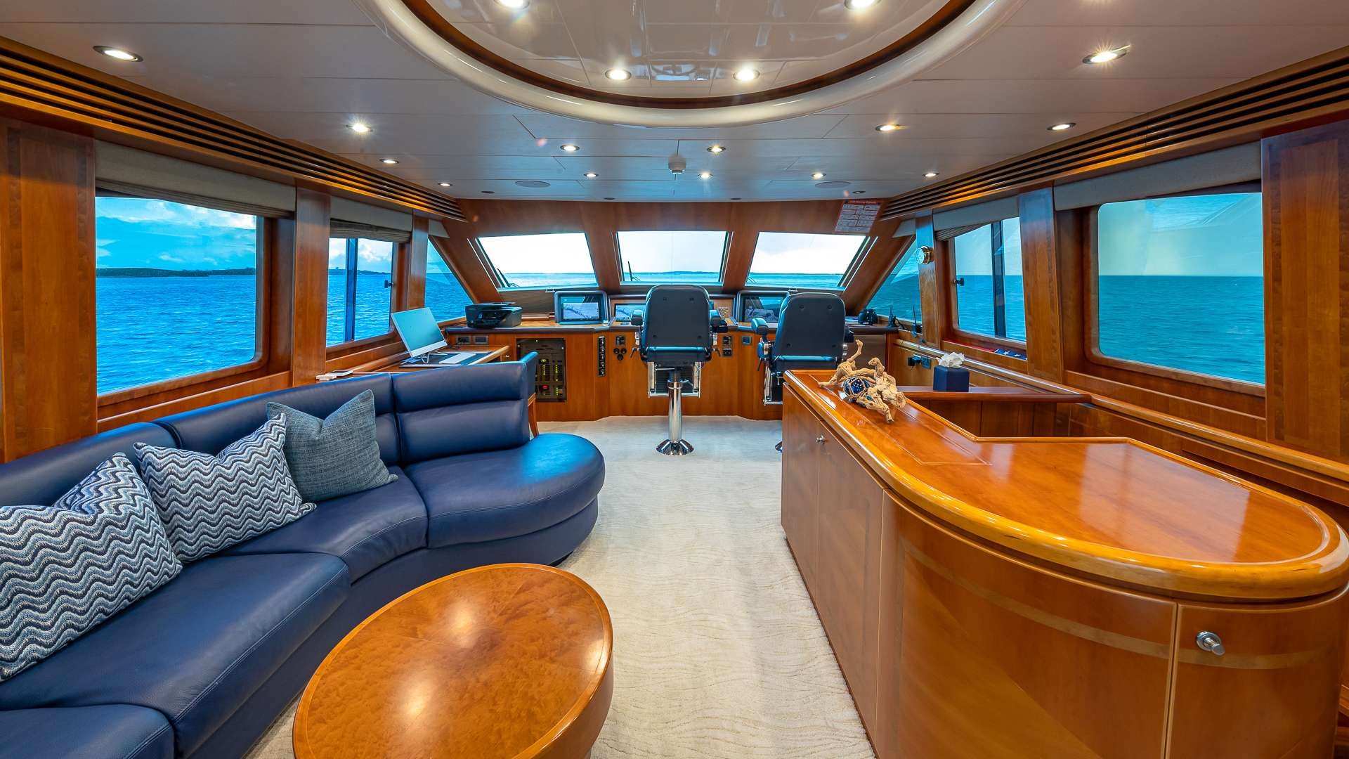 303 Sky lounge - Pilot House.jpg