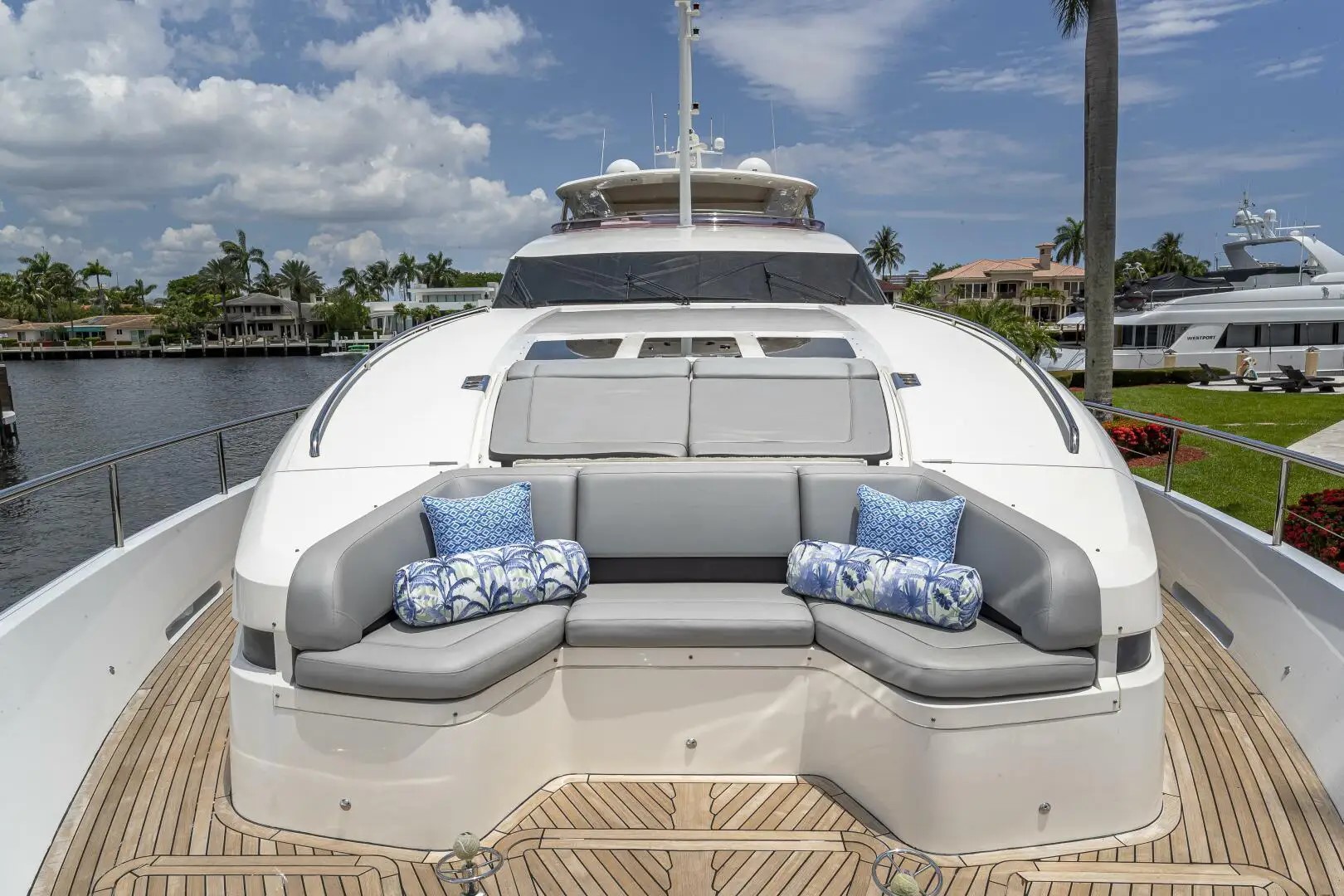 308 Foredeck.jpg