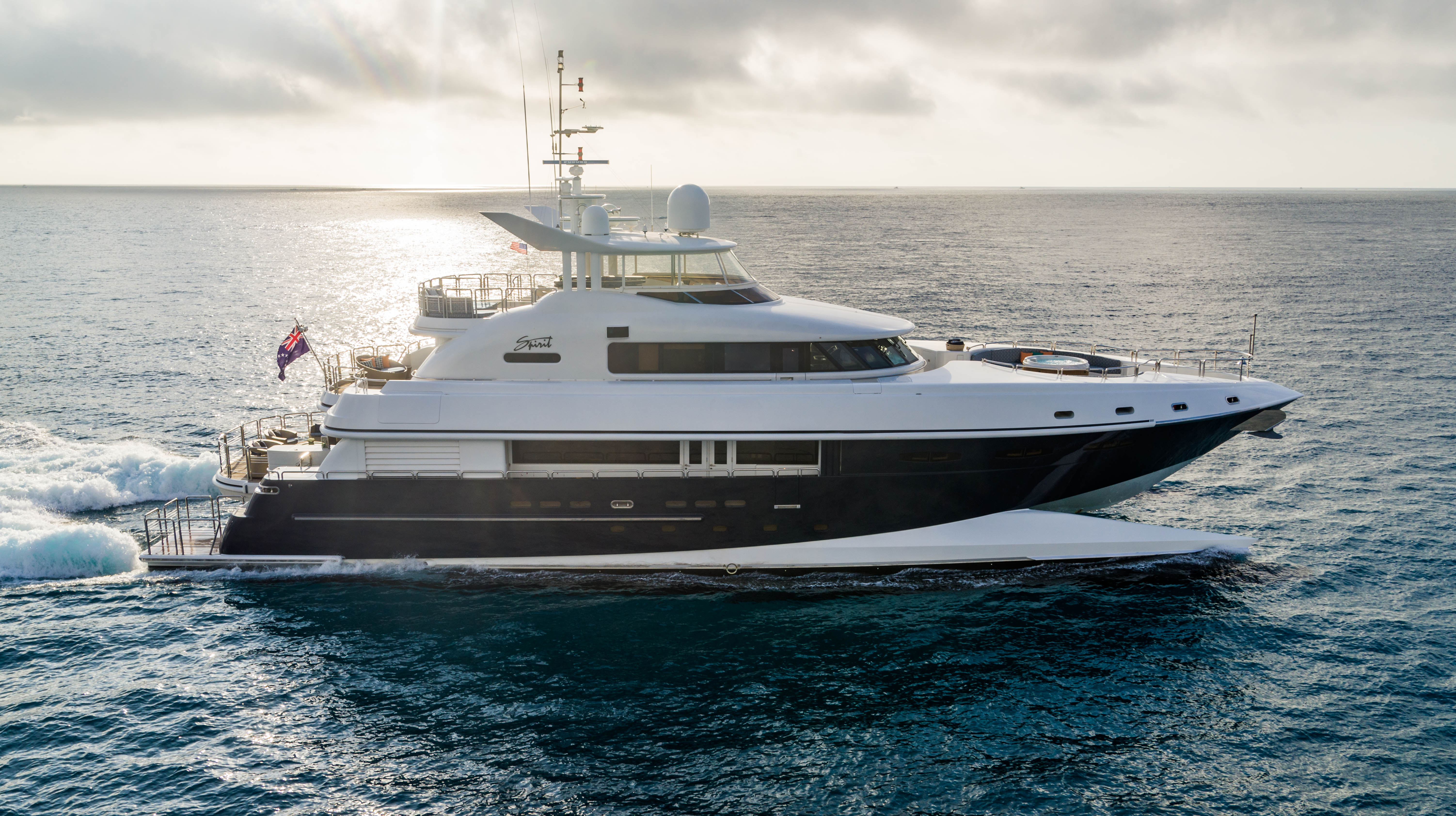 35m SPIRIT yacht.jpg