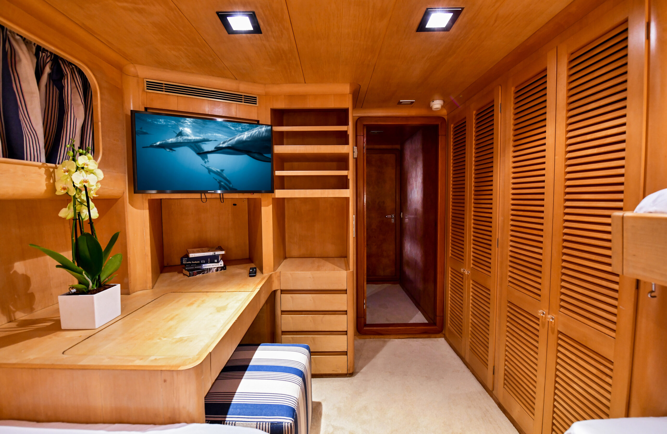 390 Triple suite.jpg