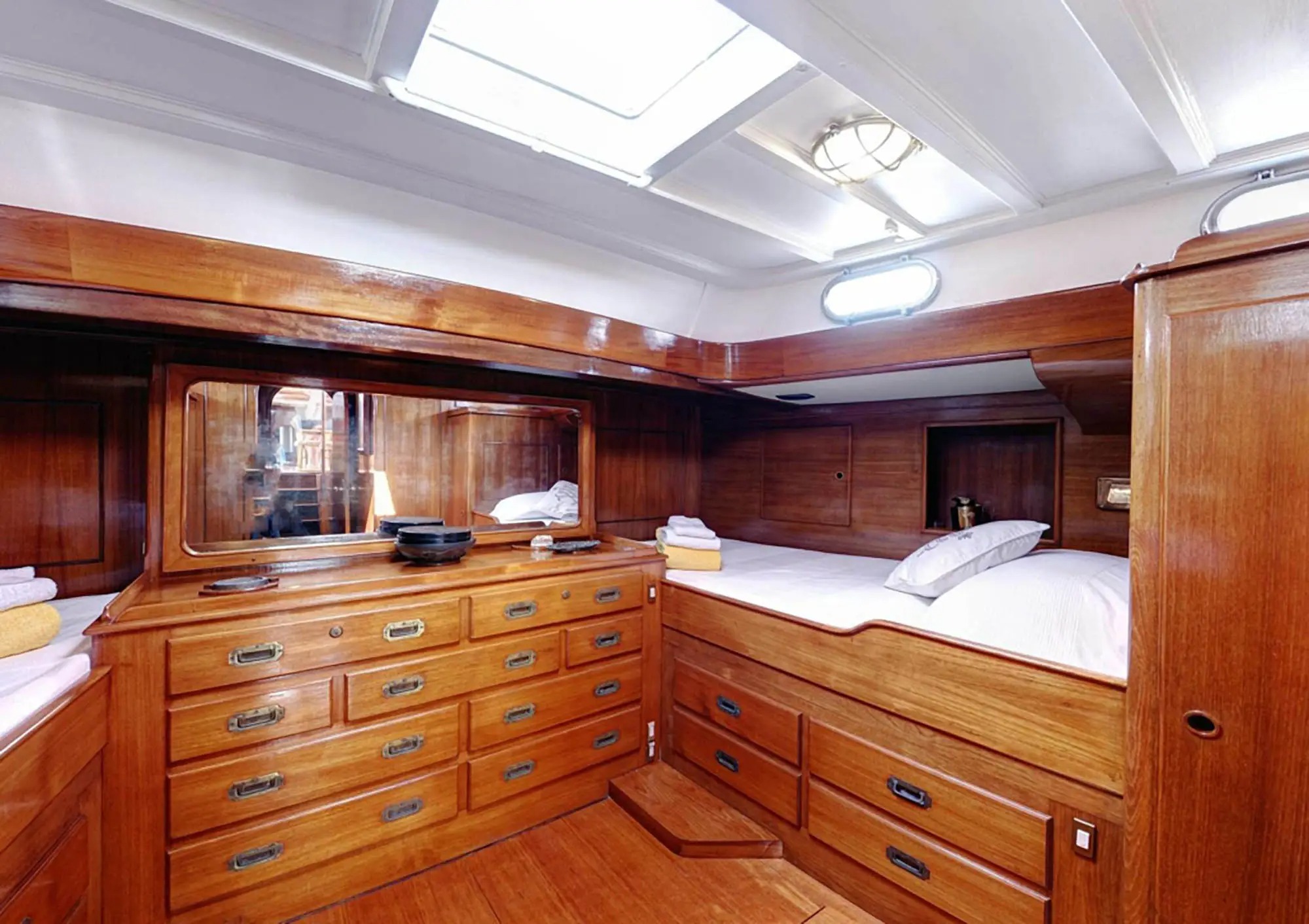 4.1 Beautiful wooden cabins.jpg