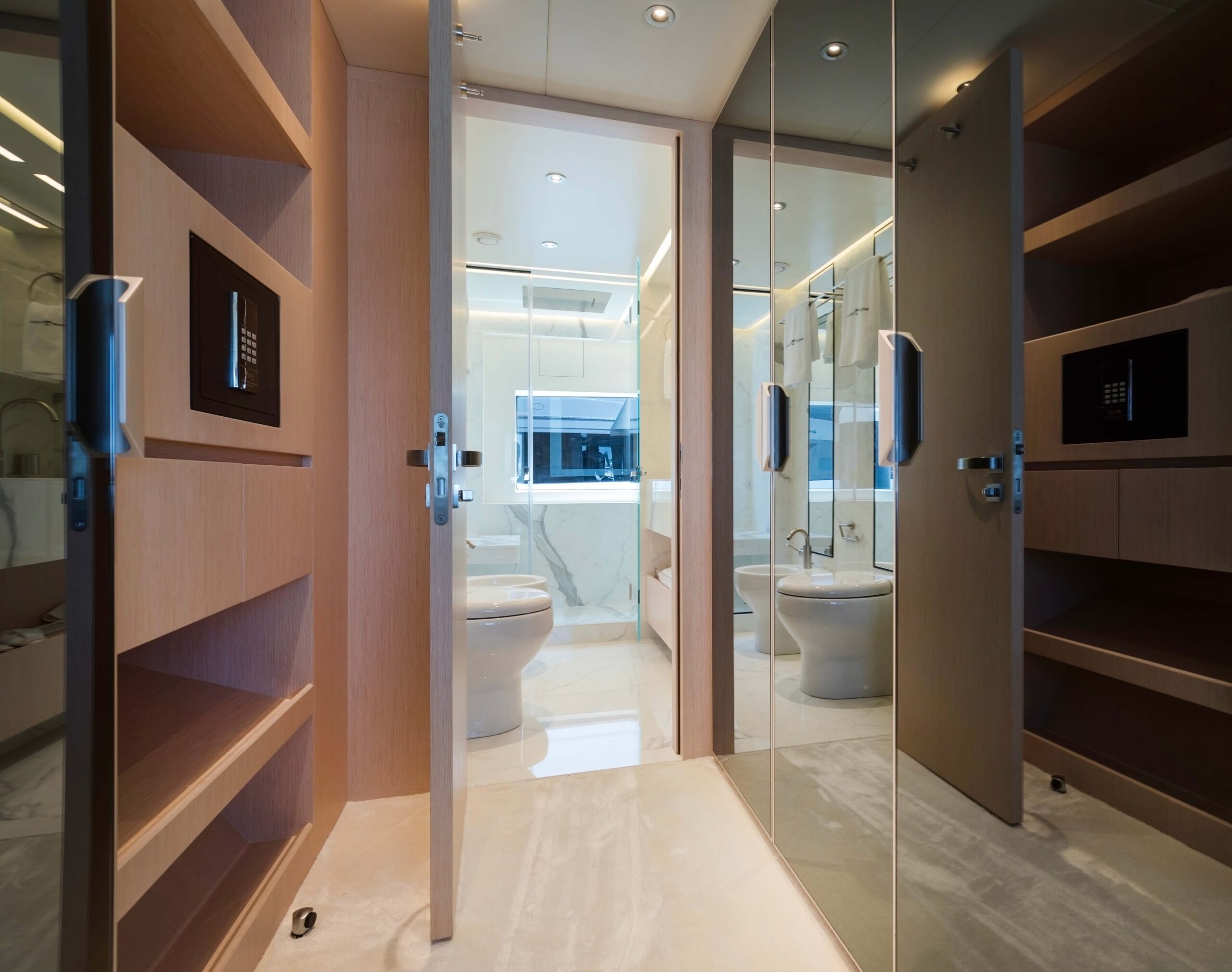 4.1 Master ensuite via WIR.jpg