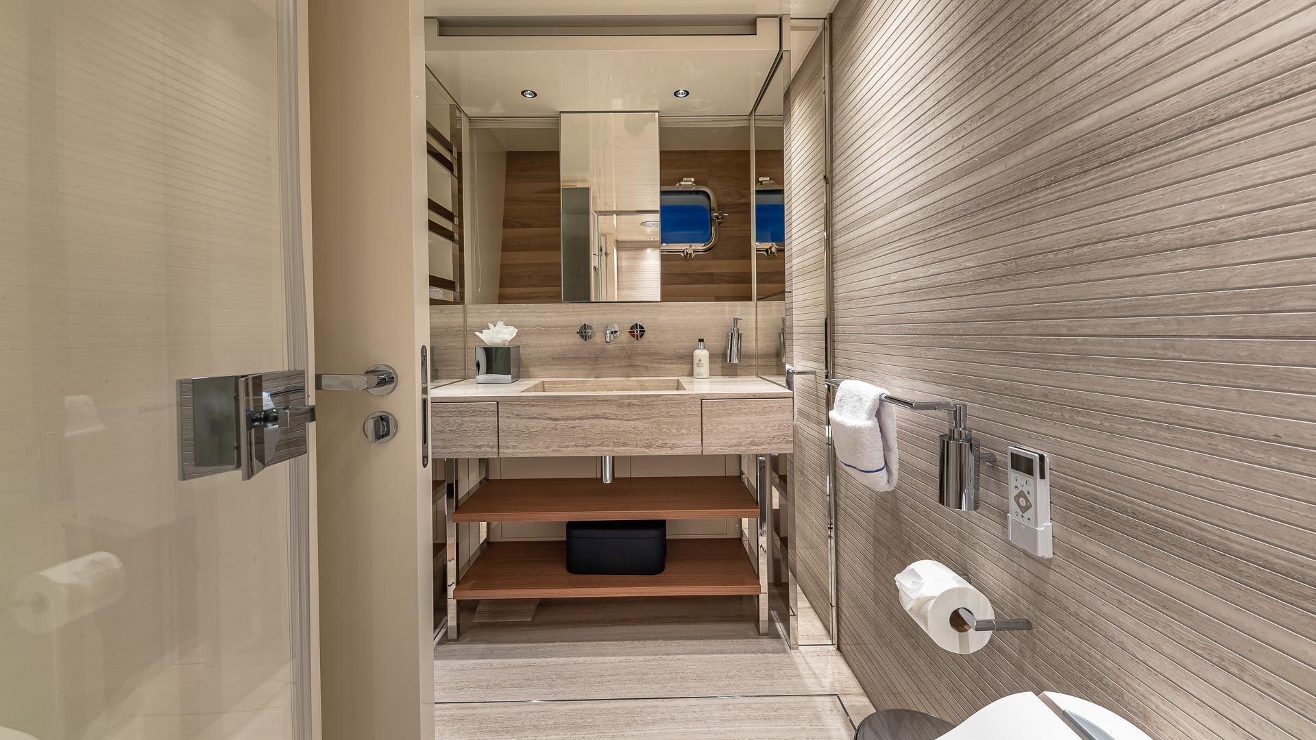 4.11 Guest ensuite.jpg