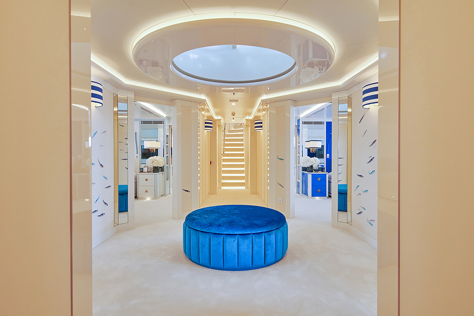 4.12 Lower deck lobby.jpg