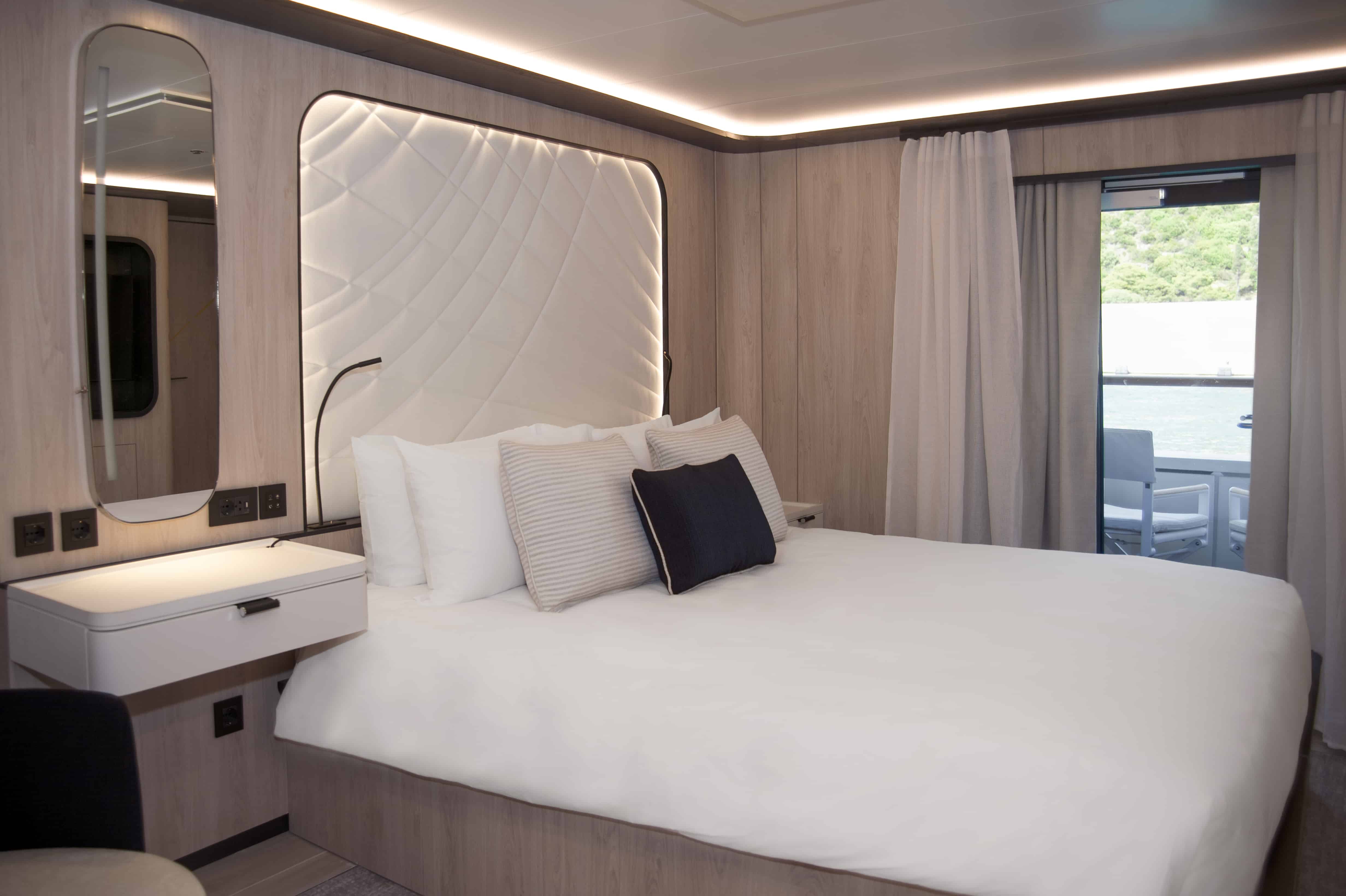4.2 Alize stateroom with balcony.jpg