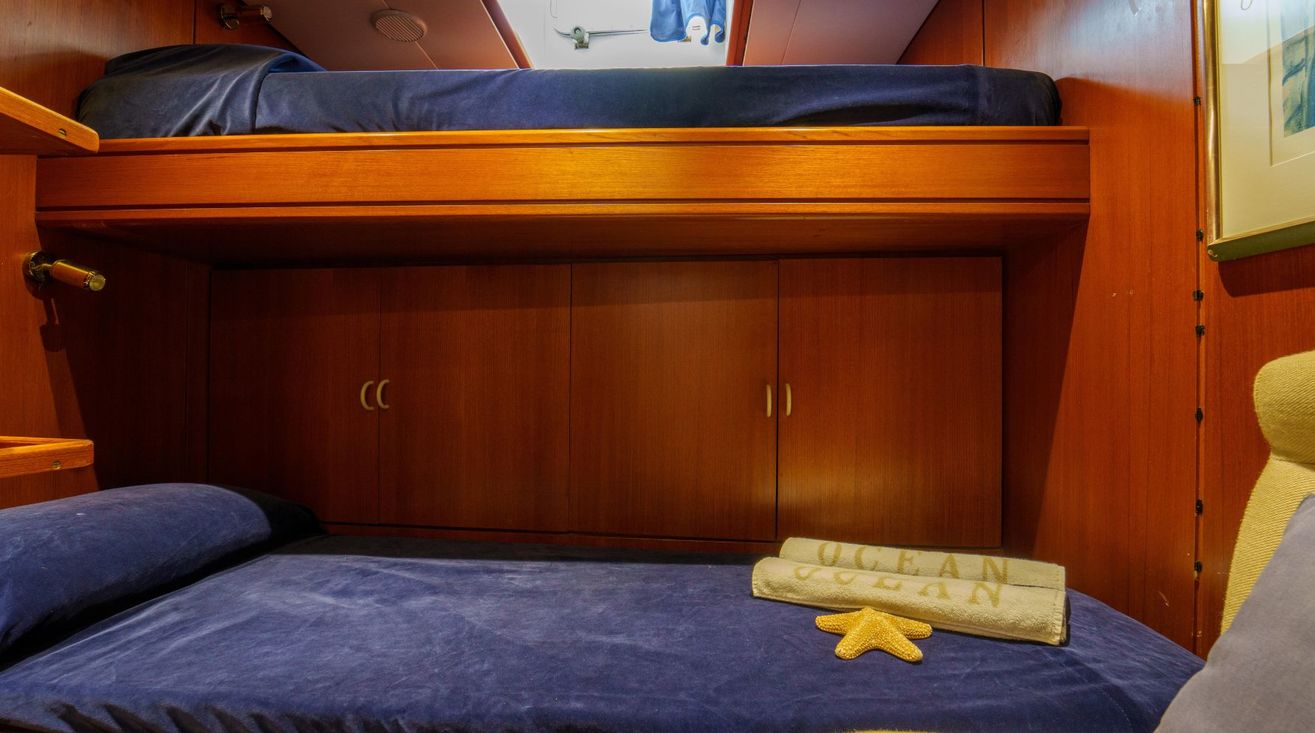 4.2 Bunk cabin.jpg