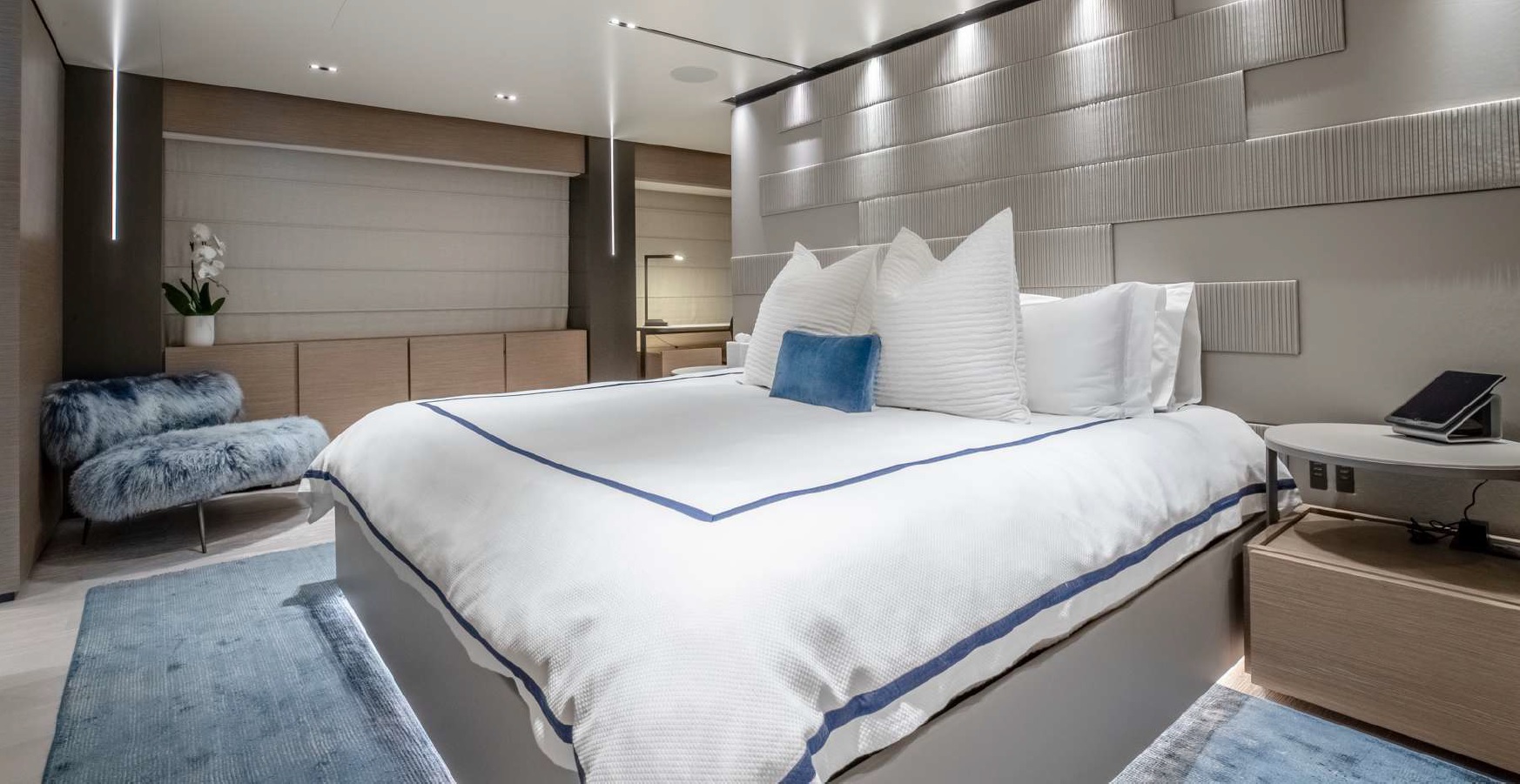 4.2 Main deck master suite alternative view.jpg