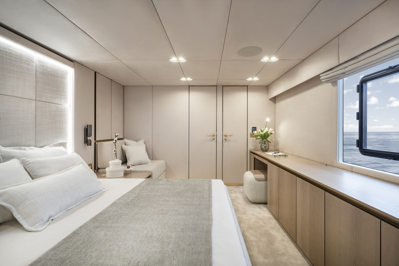 4.2 Master cabin.jpg