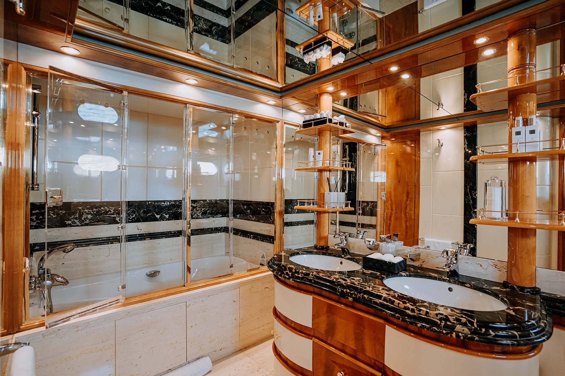 4.2 Master stateroom ensuite bathroom.jpg